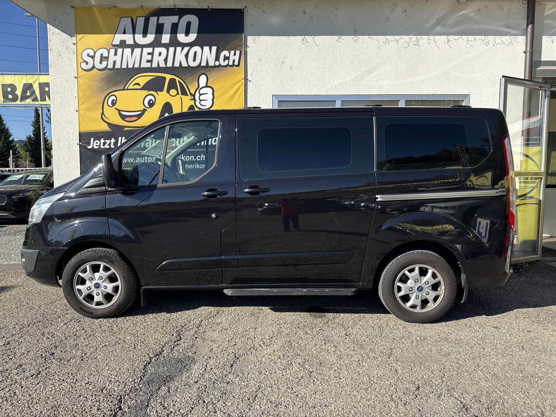 FORD Tourneo Custom 300 L1H1 9-Plätzer Titanium-image-4