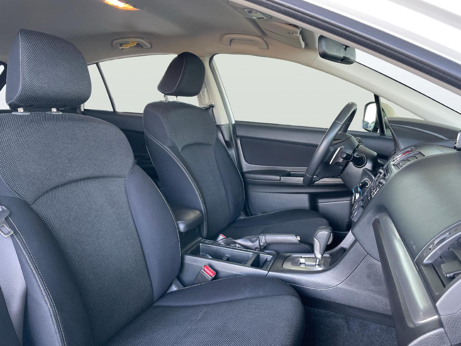 SUBARU XV 2.0i Swiss Two-image-9