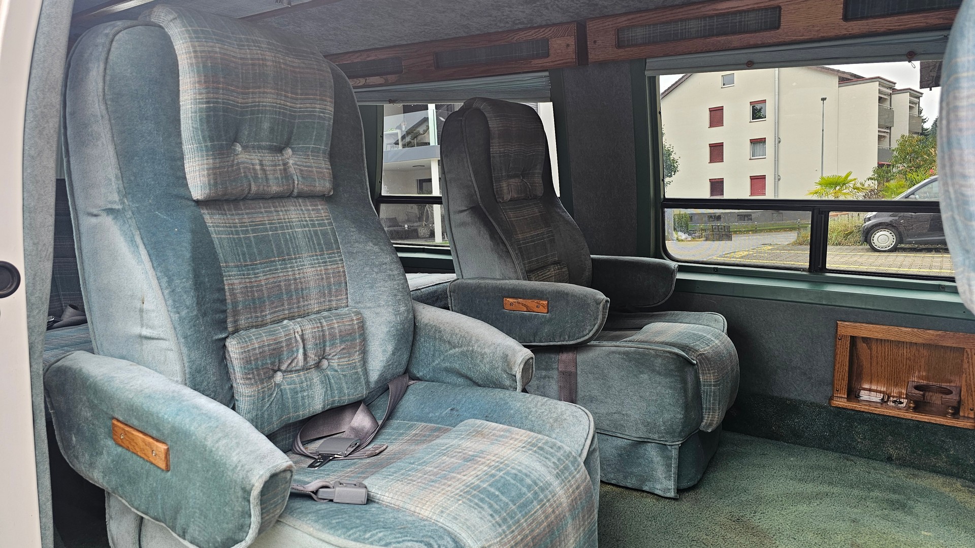 CHEVROLET G20 5.7-image-9