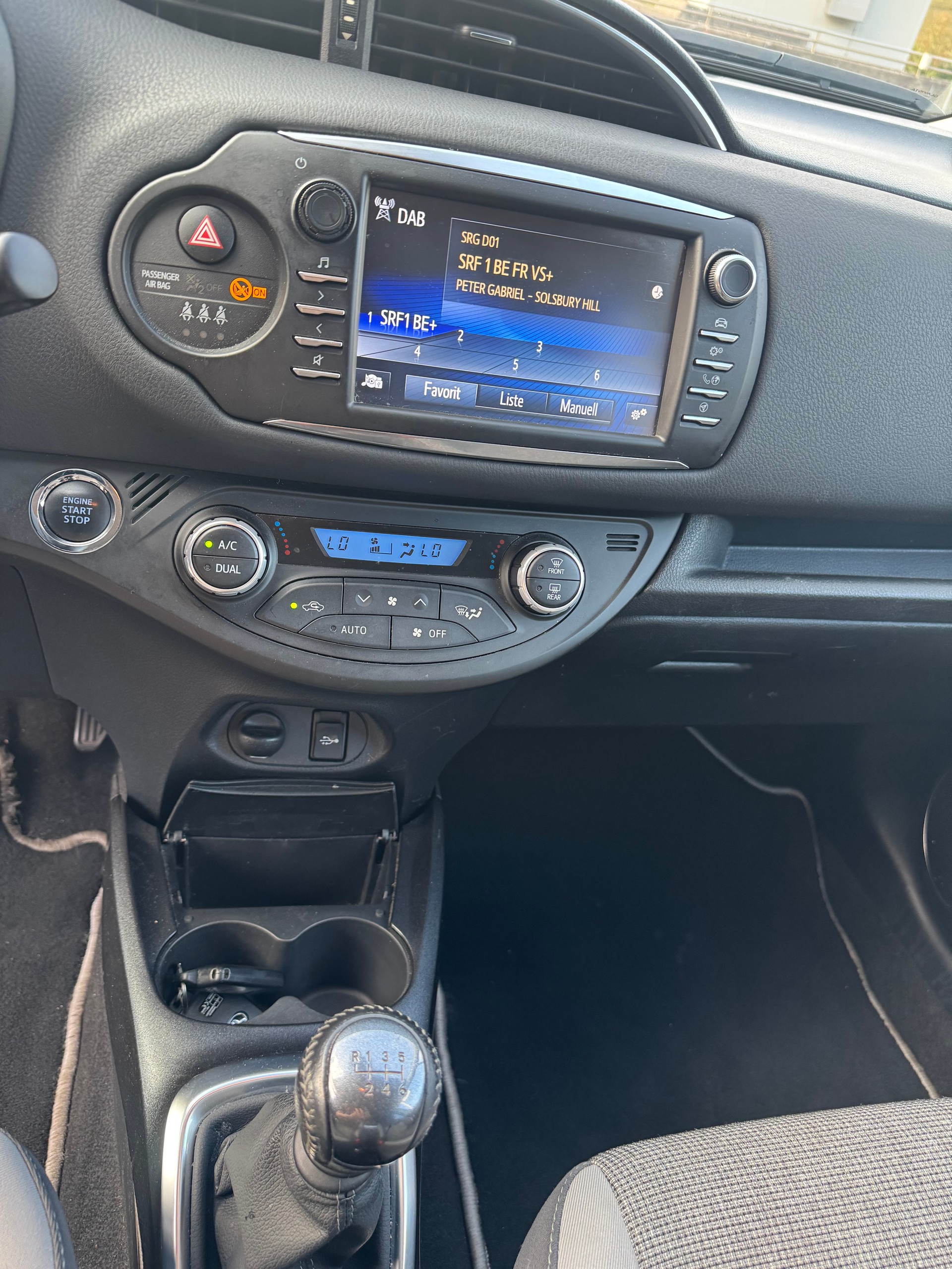 TOYOTA Yaris 1.5 Trend Y20-image-10