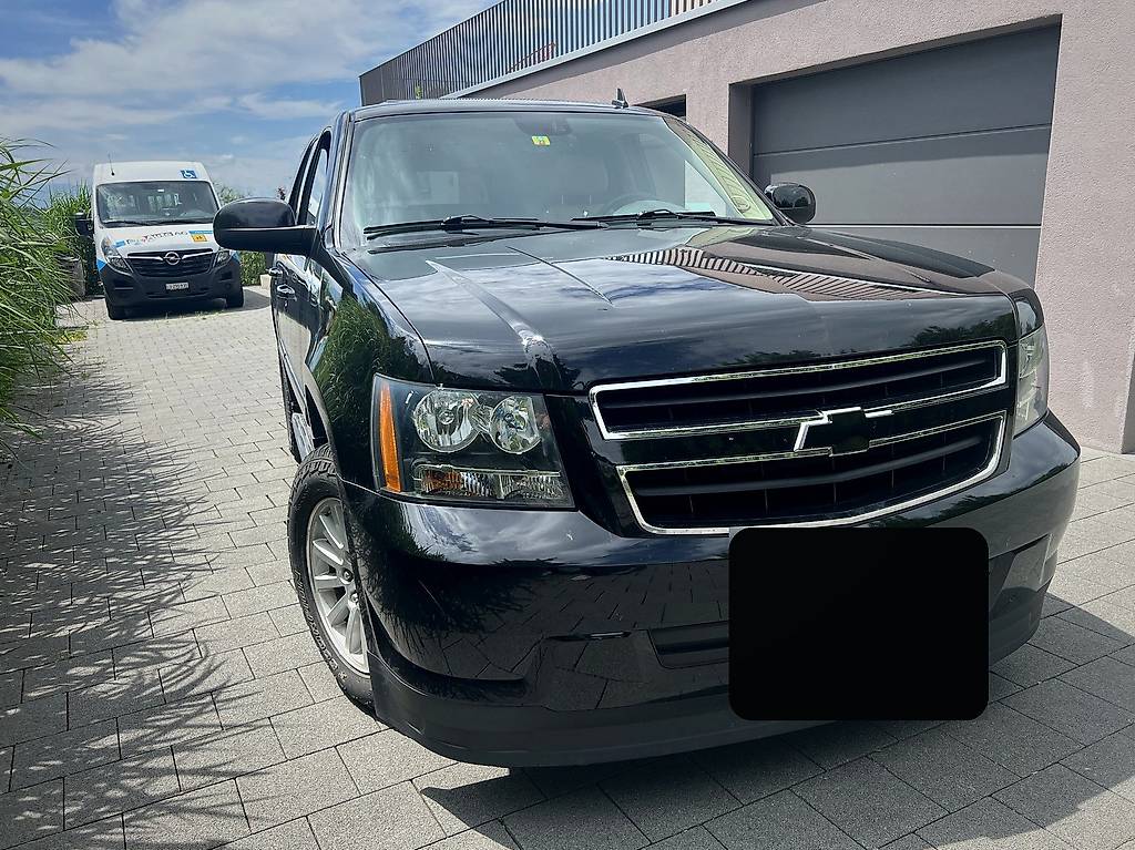CHEVROLET TAHOE-image-0