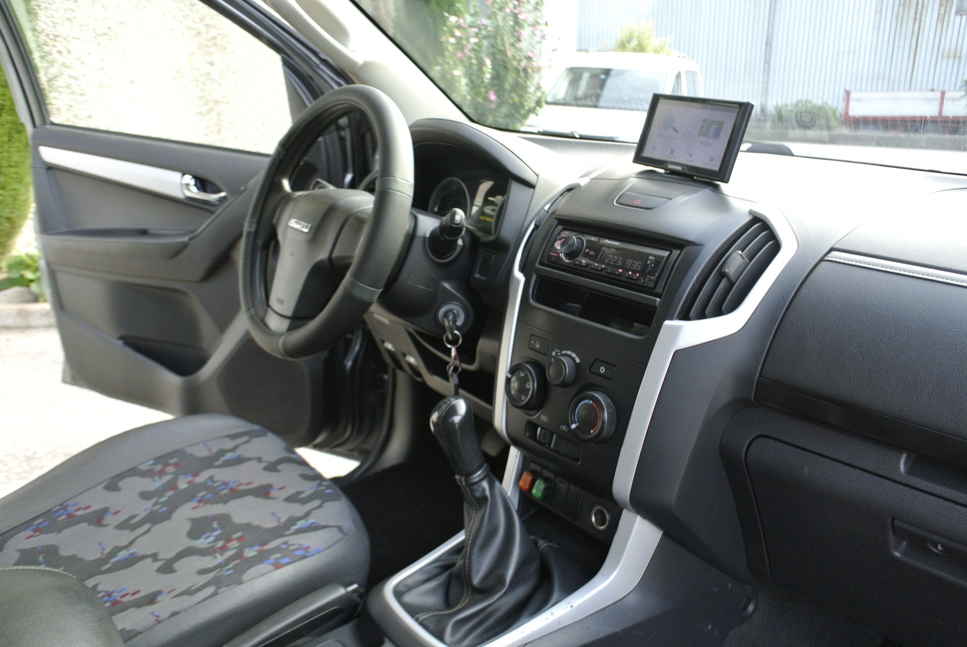 ISUZU D-MAX 1.9 Crew Cab Planet 4x4-image-19