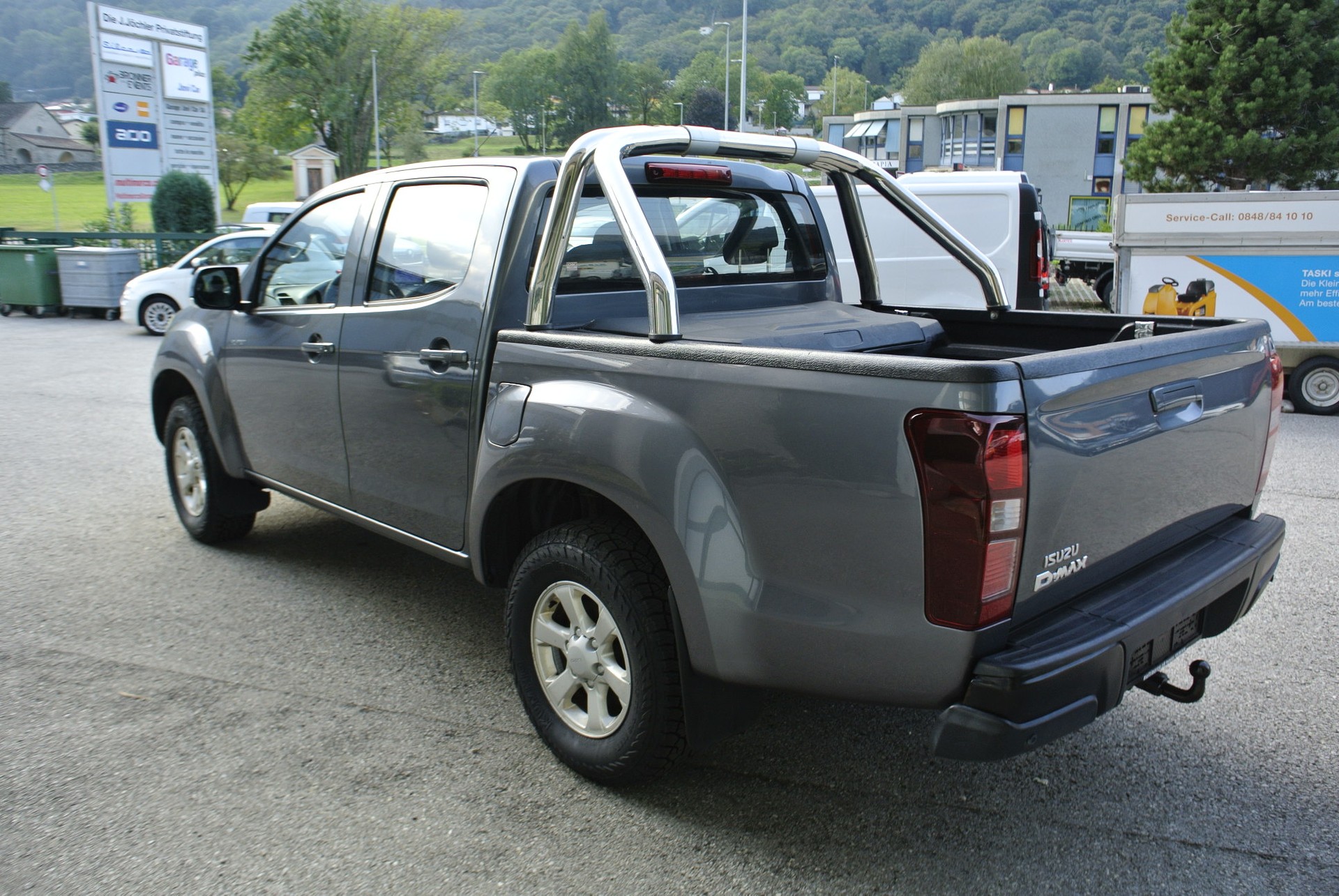 ISUZU D-MAX 1.9 Crew Cab Planet 4x4-image-4