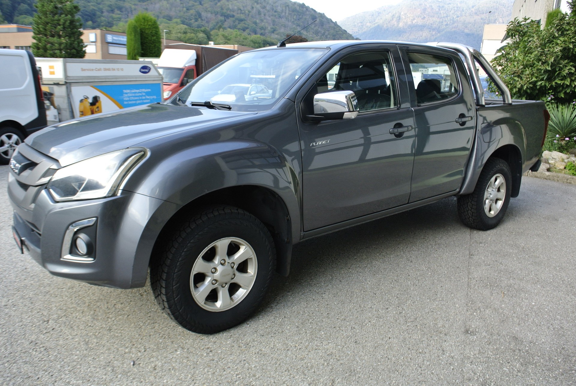 ISUZU D-MAX 1.9 Crew Cab Planet 4x4-image-2