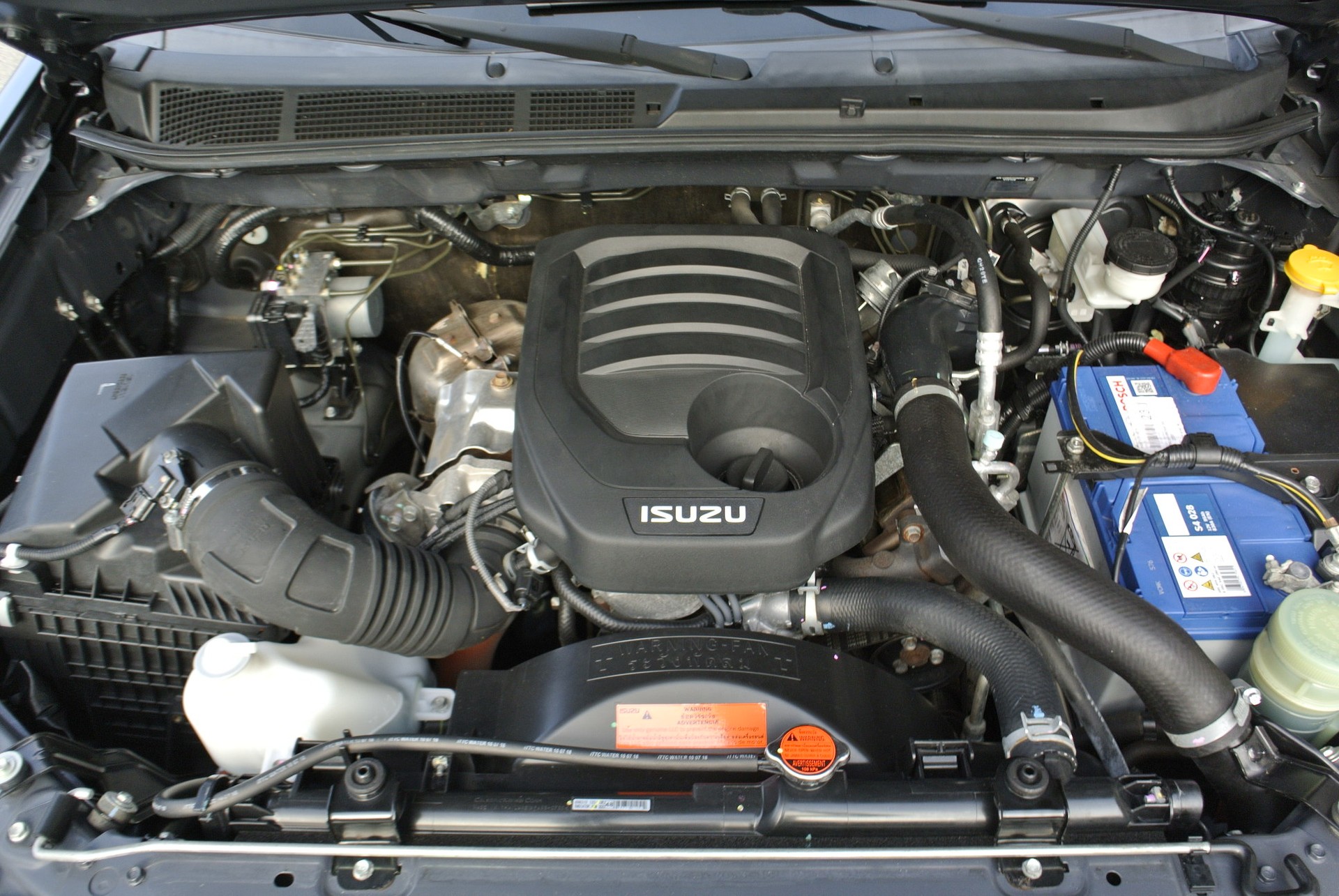ISUZU D-MAX 1.9 Crew Cab Planet 4x4-image-21