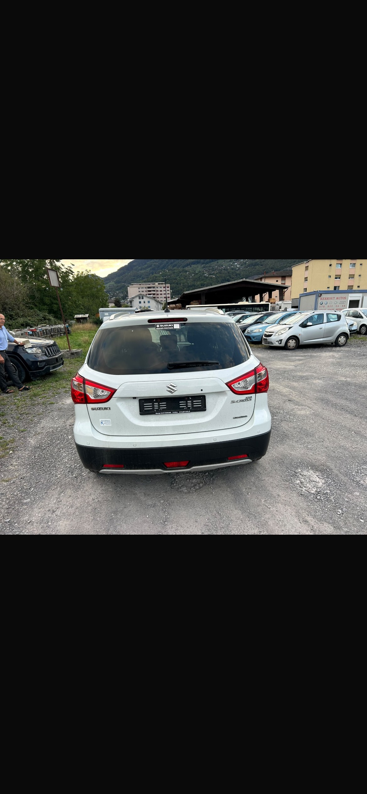SUZUKI SX4 S-Cross 1.6 TD PizSulai Top 4WD TCSS-image-3