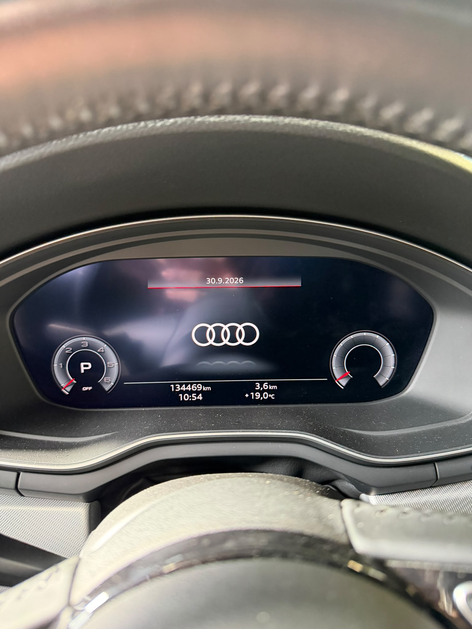 AUDI A4 allroad 40 TDI Attraction quattro tiptronic-image-5