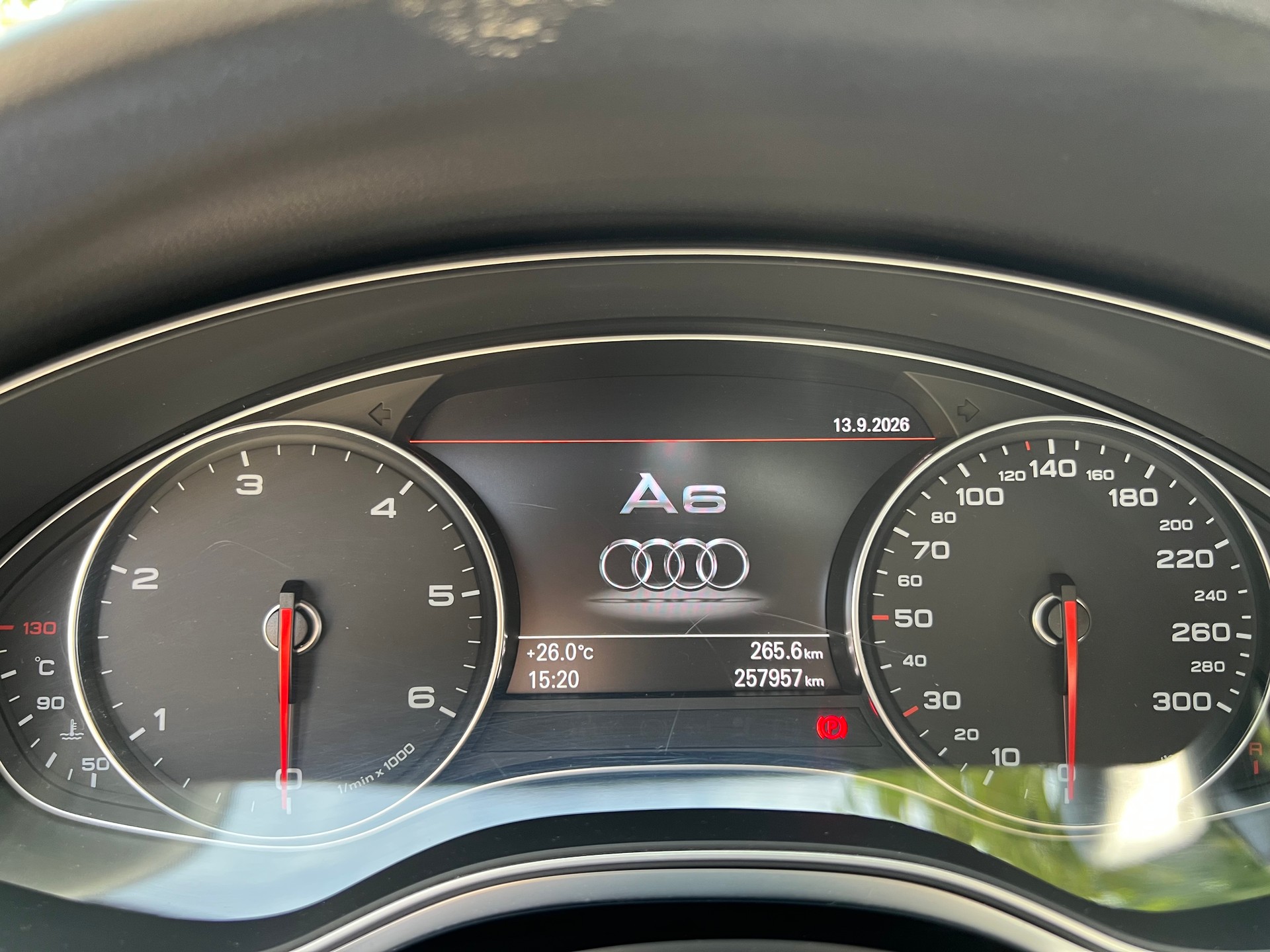 AUDI Avant 3.0TDI-image-4