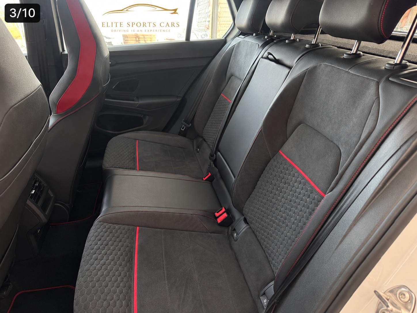VW Golf 2.0 TSI GTI Clubsport DSG R-Performance-image-9