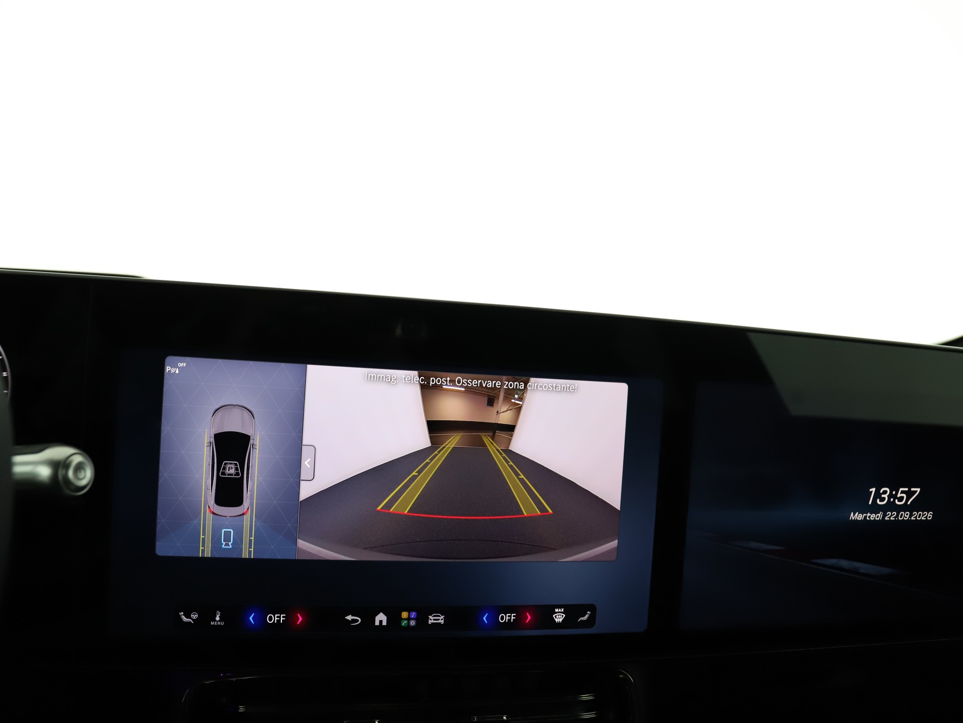 MERCEDES-BENZ CLA 350 4MATIC EQ-image-15