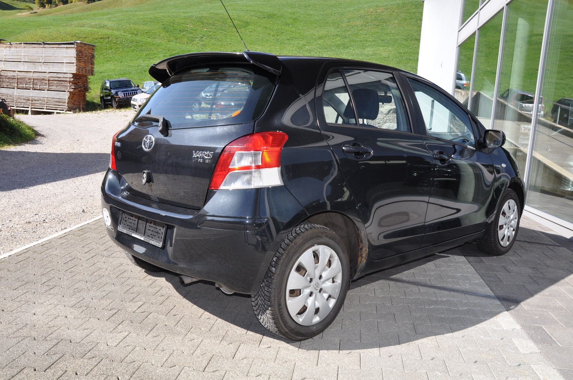 TOYOTA Yaris 1.33 Linea Luna-image-9