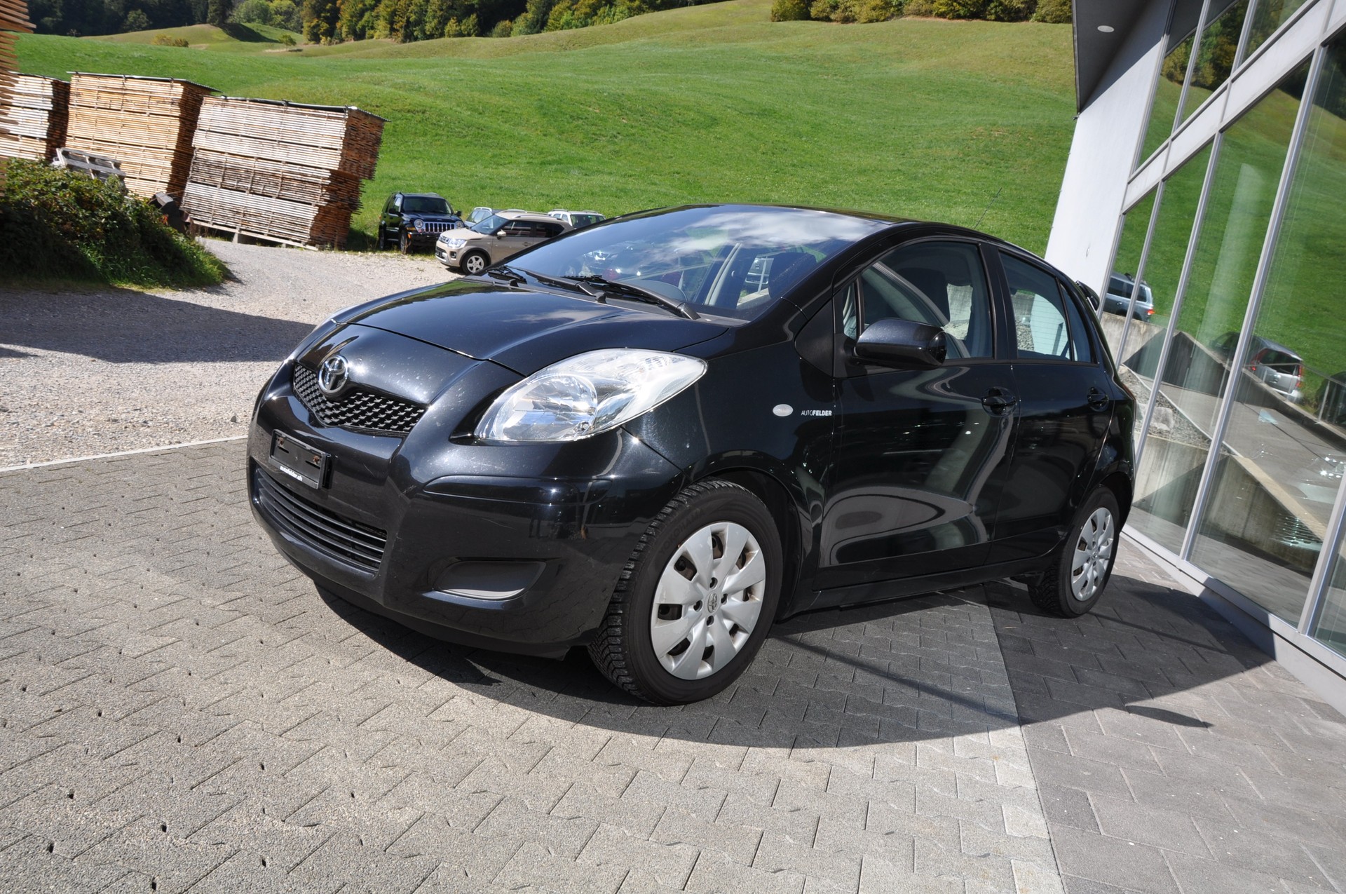 TOYOTA Yaris 1.33 Linea Luna-image-0
