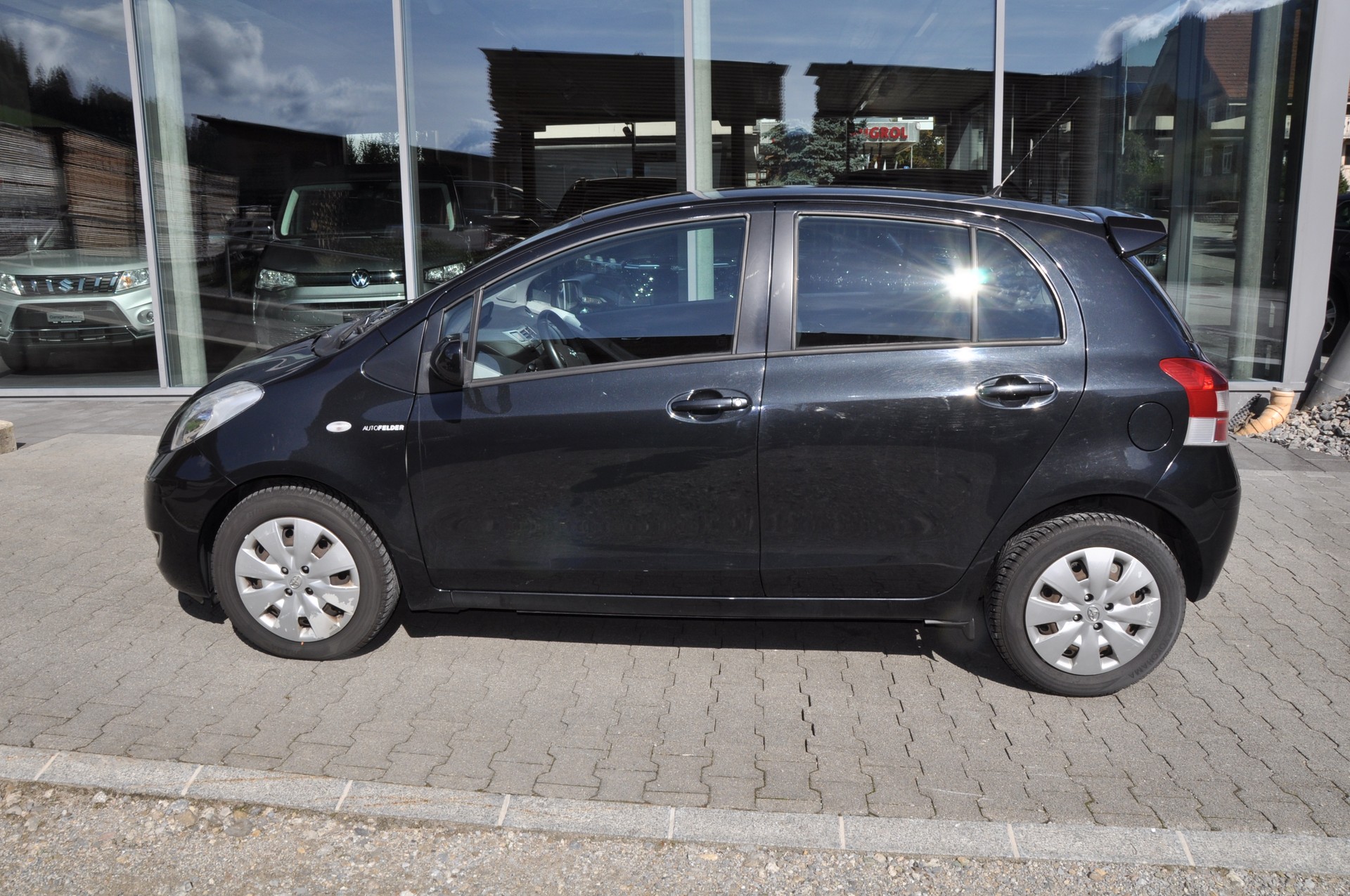 TOYOTA Yaris 1.33 Linea Luna-image-10