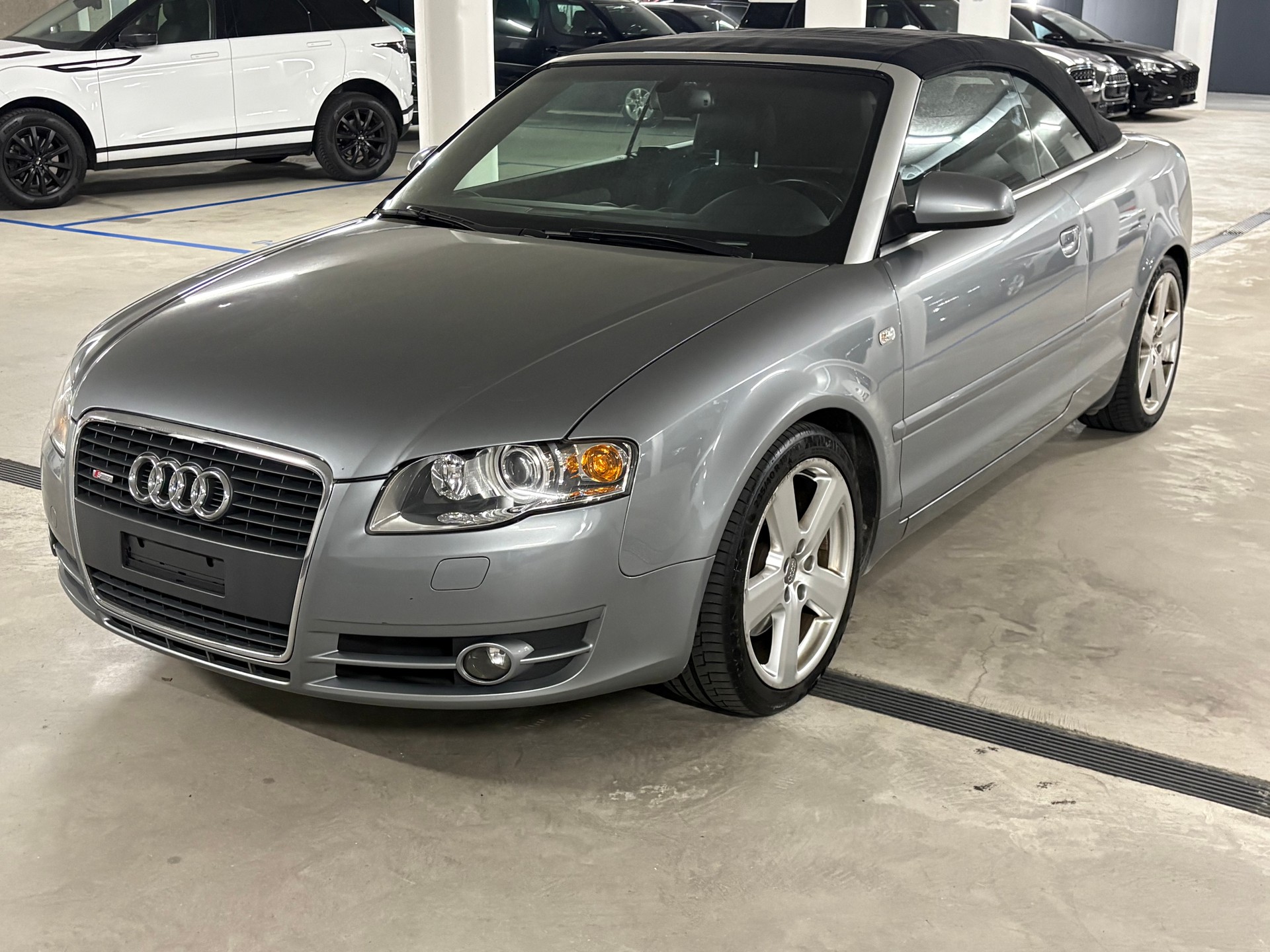 AUDI A4 Cabriolet 1.8 Turbo S-Line-image-7