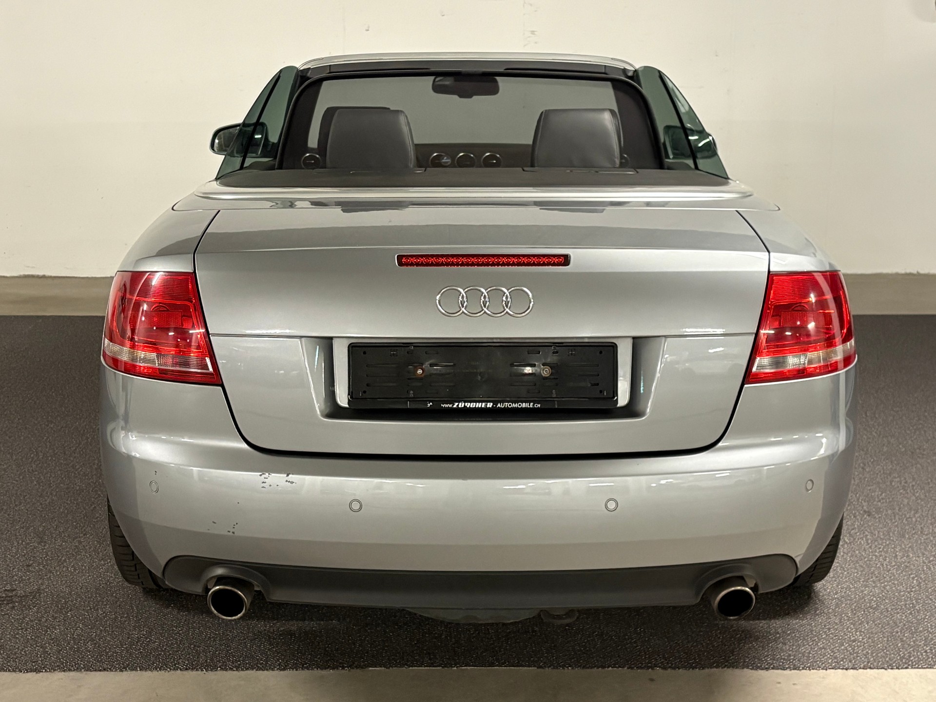 AUDI A4 Cabriolet 1.8 Turbo S-Line-image-5