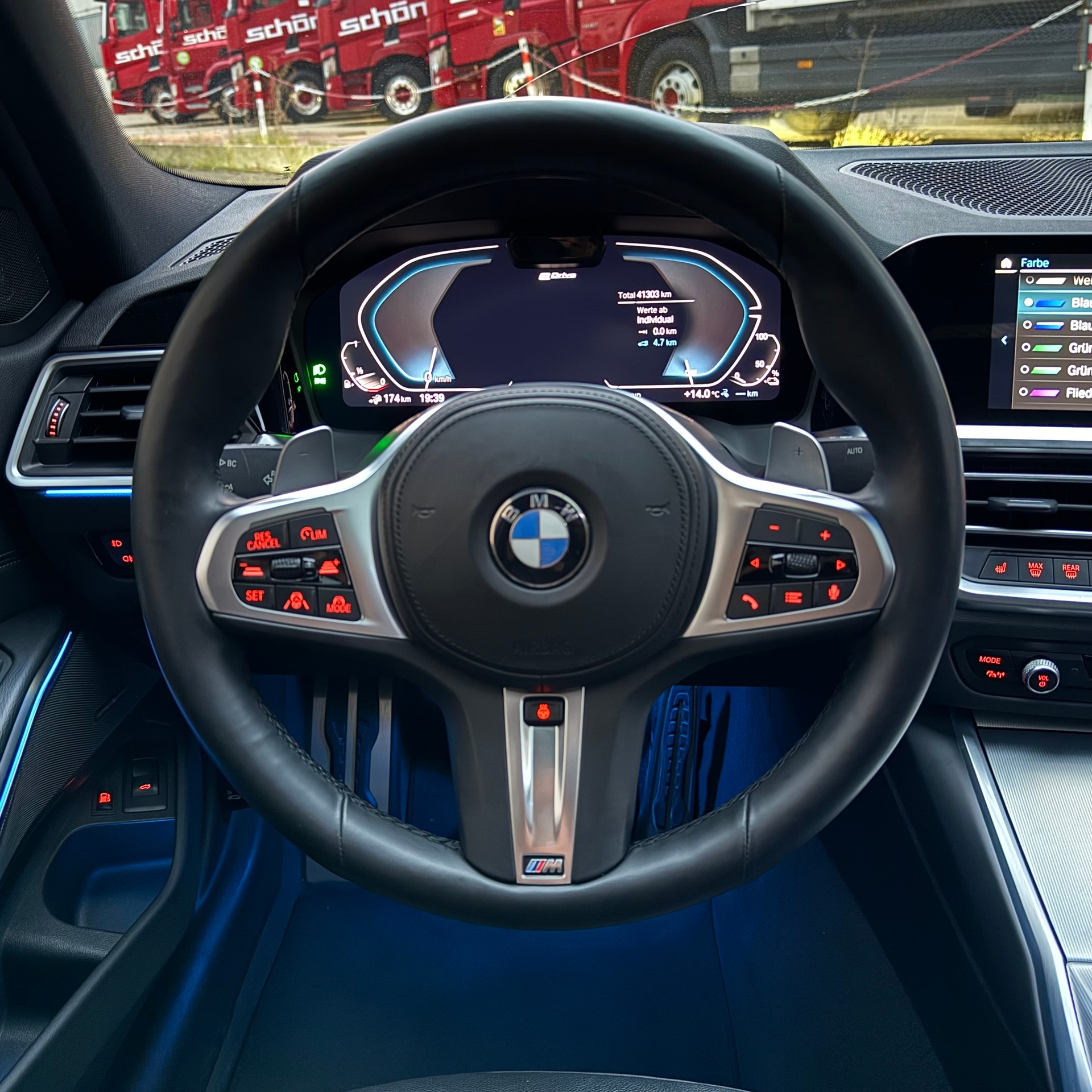BMW 330e xDrive M Sport Steptronic Swiss-image-9