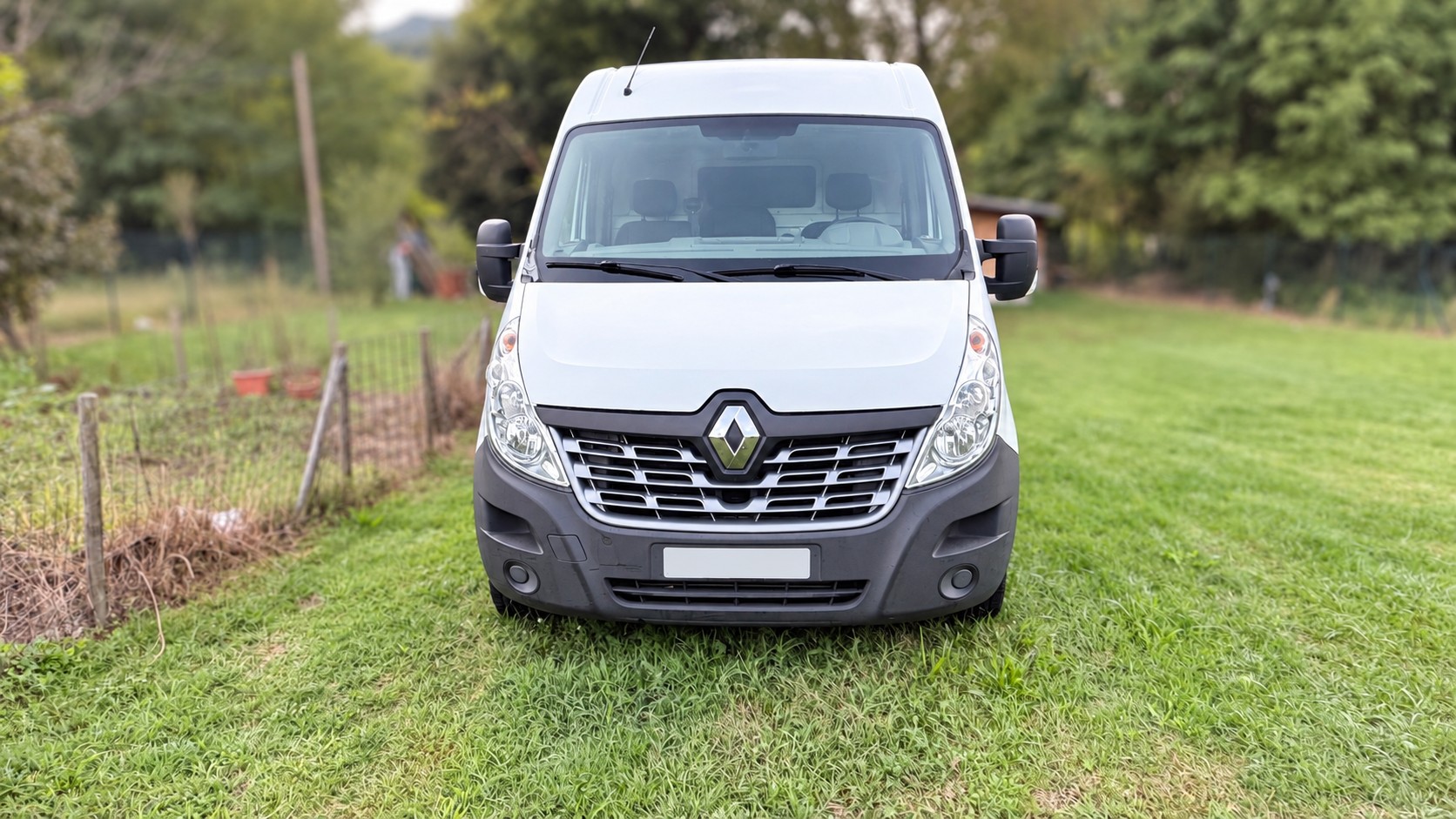 RENAULT 2.3 dCi 135 TwinTurbo-image-1