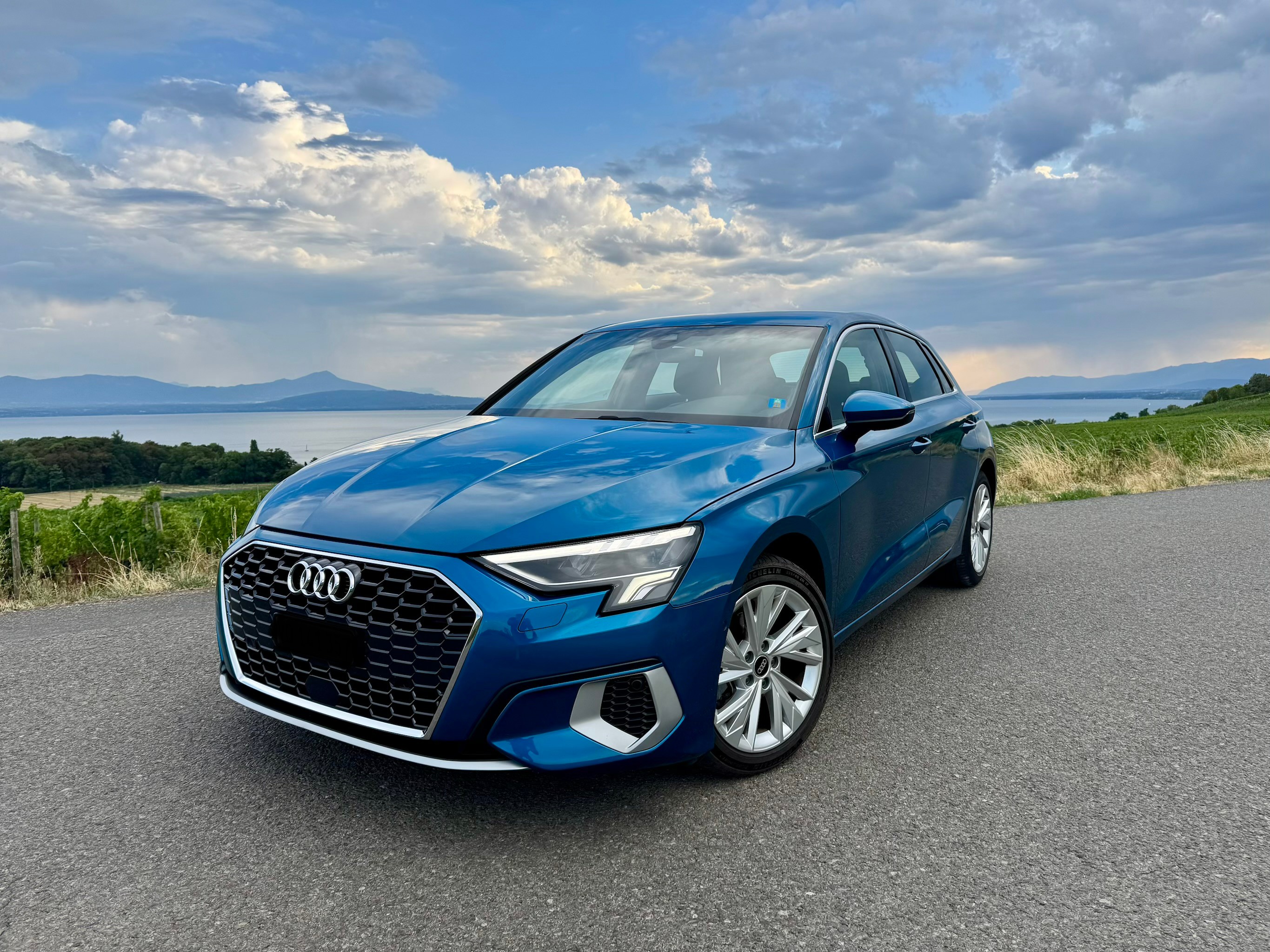 Car photo