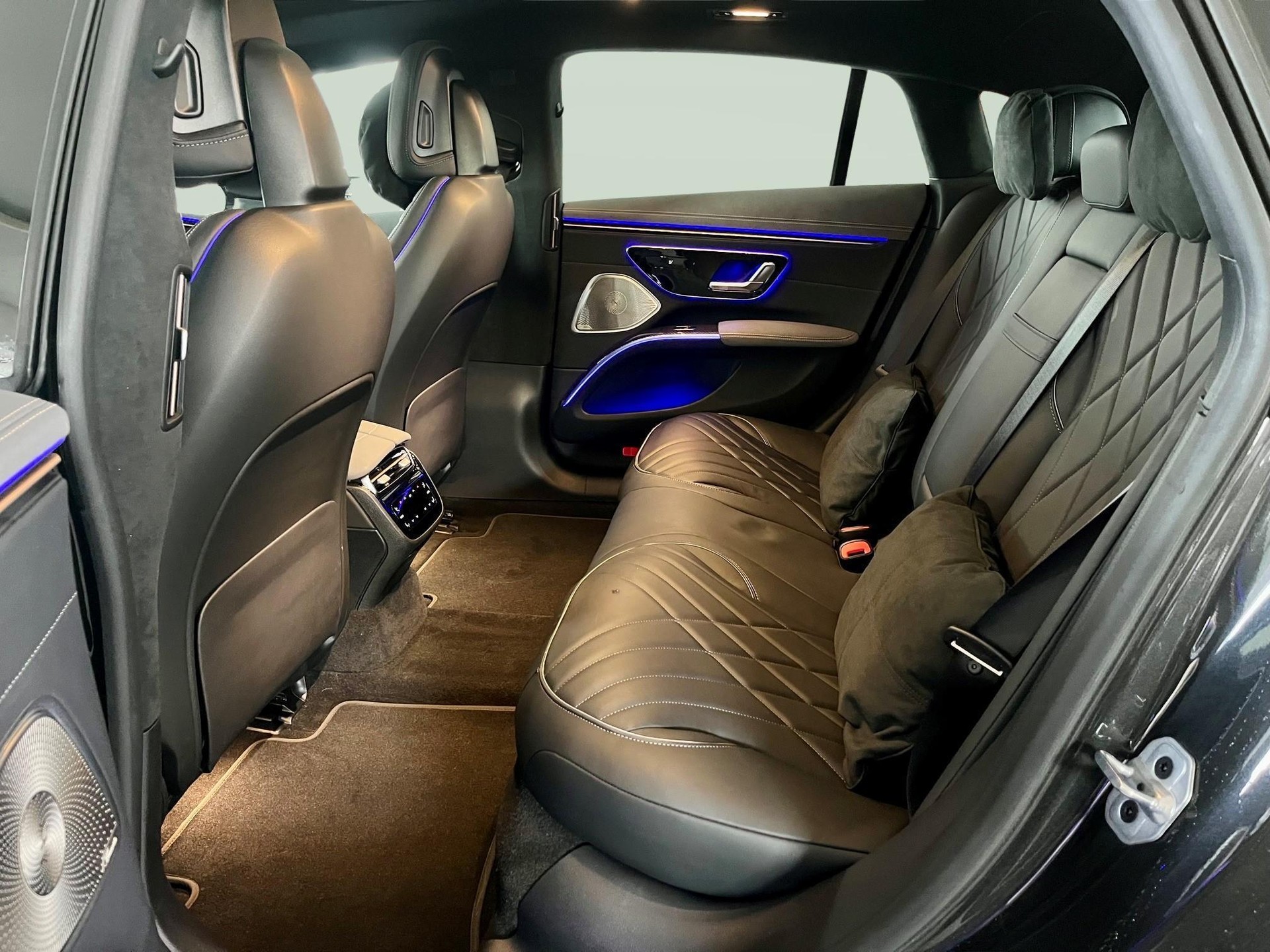 MERCEDES-BENZ EQS 580 4MATIC AMG Line-image-11