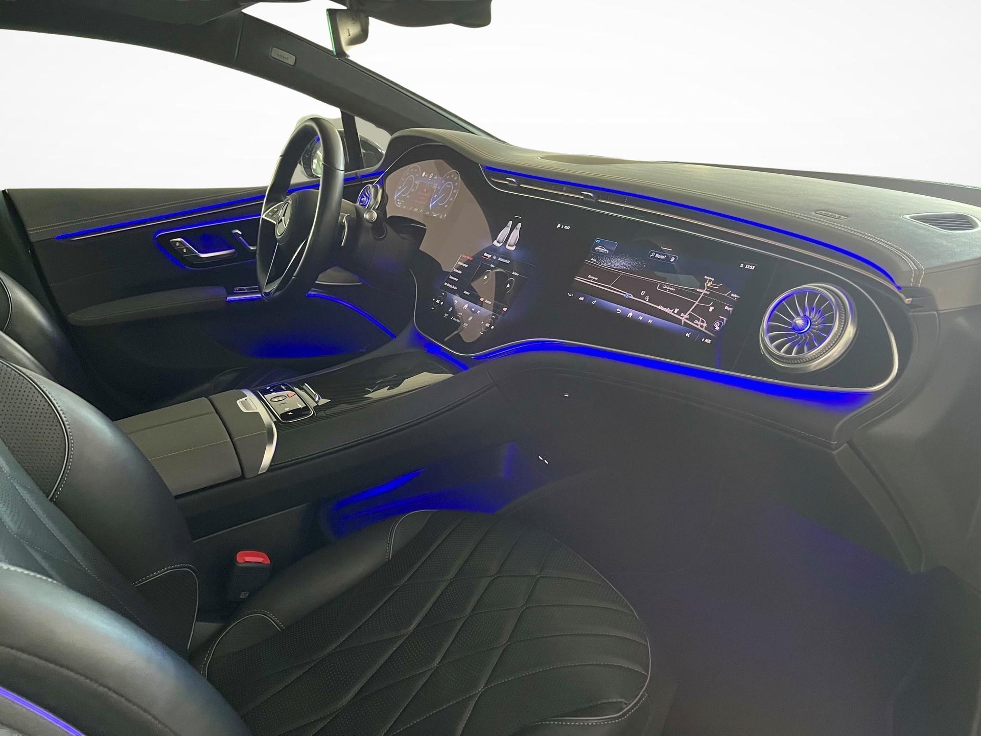 MERCEDES-BENZ EQS 580 4MATIC AMG Line-image-17