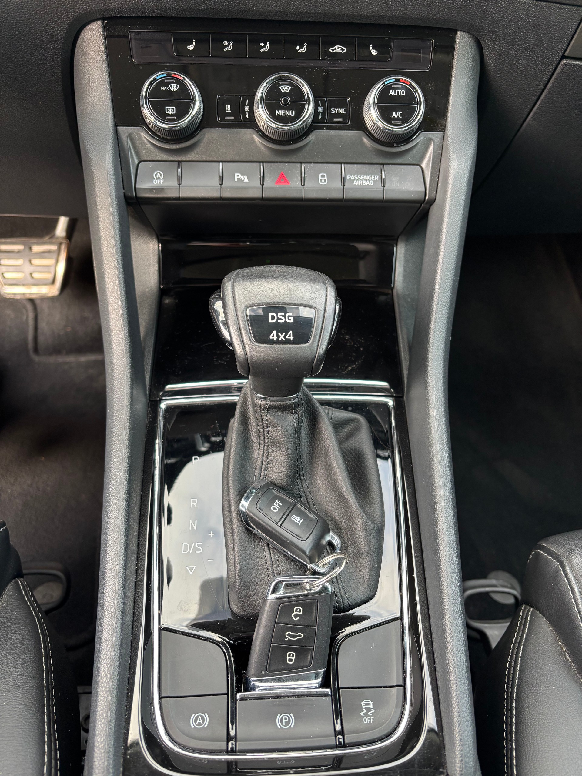 SKODA 2.0 TSI Style DSG-image-3