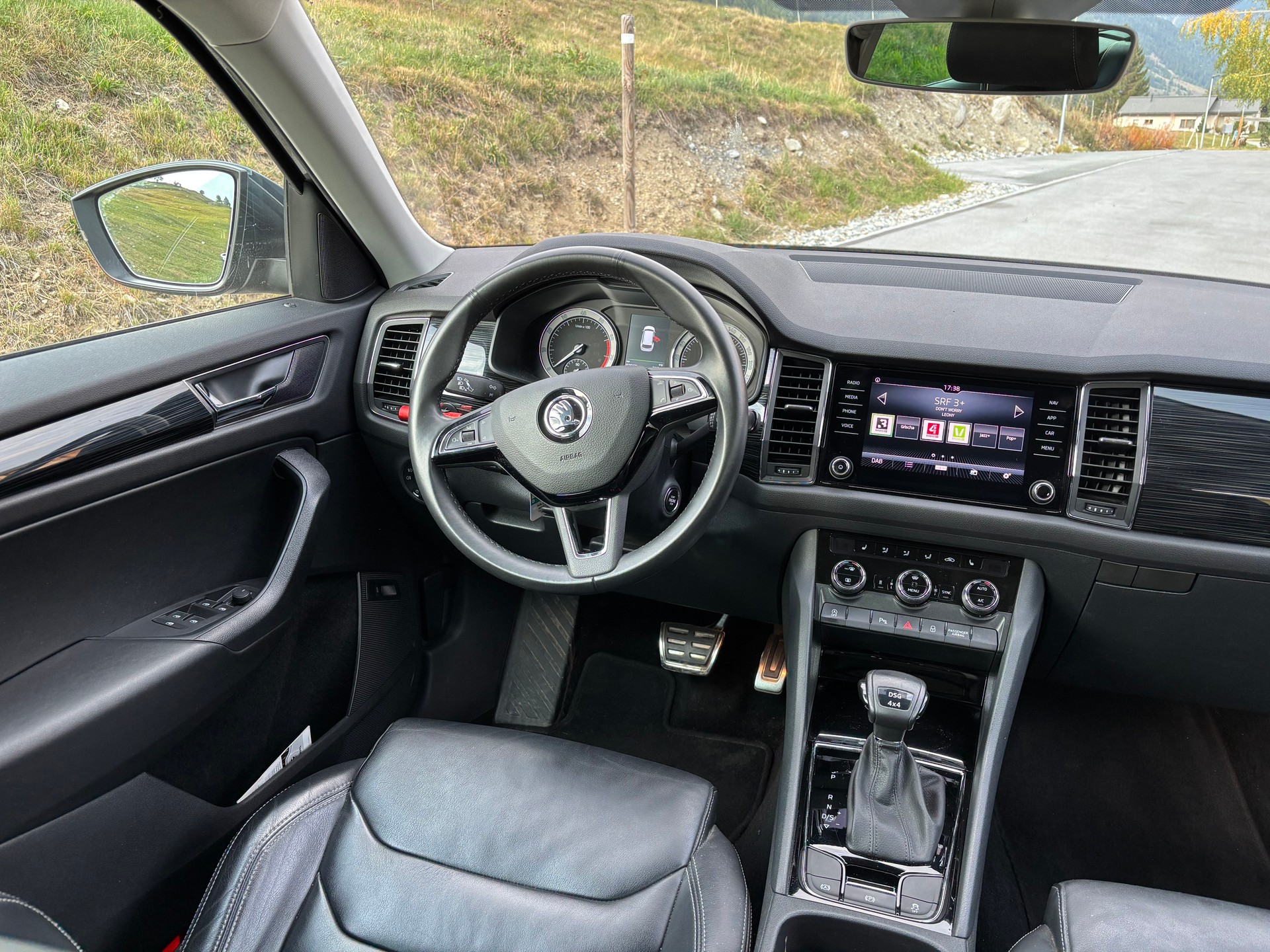 SKODA 2.0 TSI Style DSG-image-2