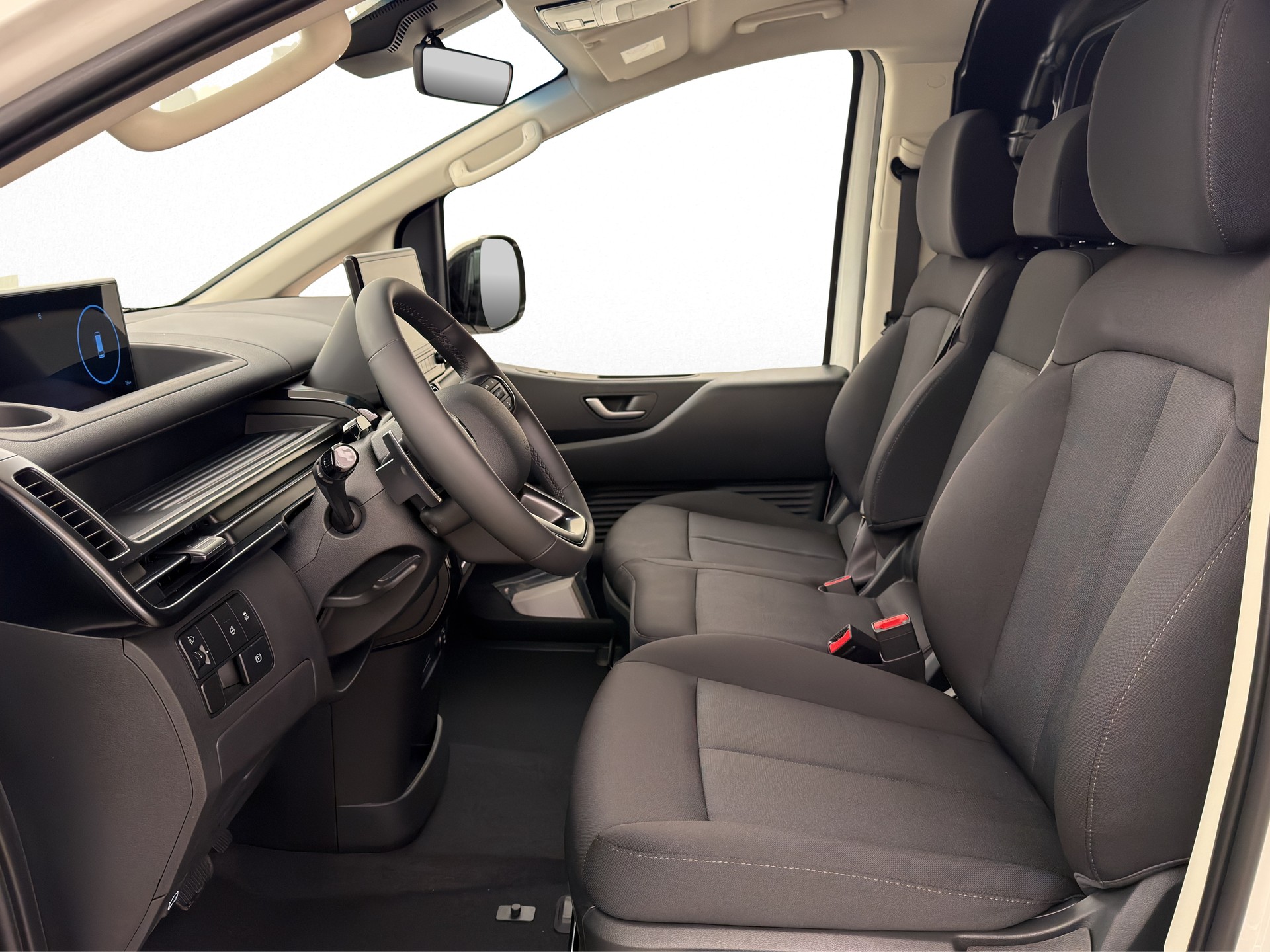 HYUNDAI Staria 84 kWh Carco Amplia-image-6