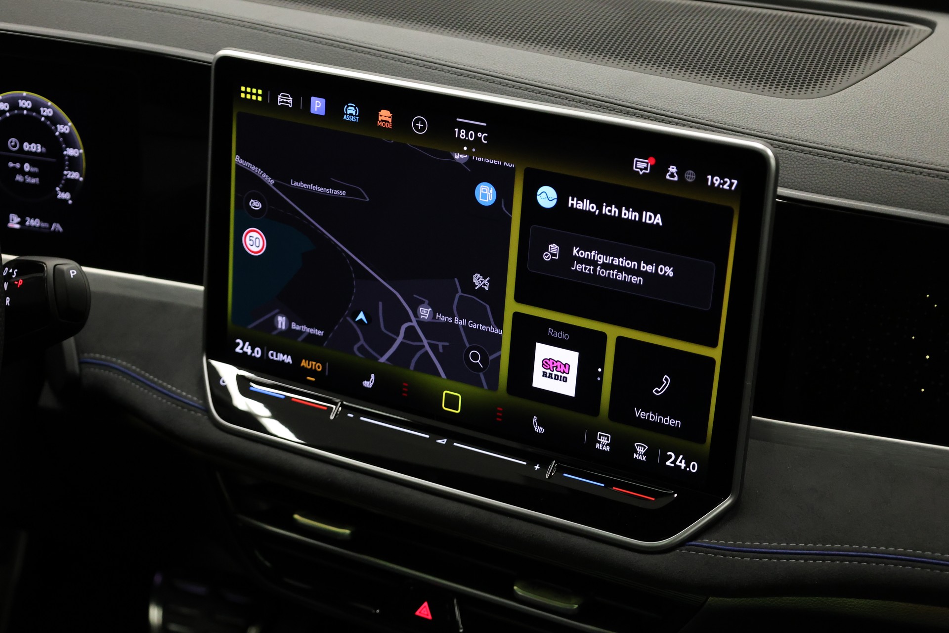 VW Passat Variant 2.0 TDI R-Line DSG 4motion-image-22