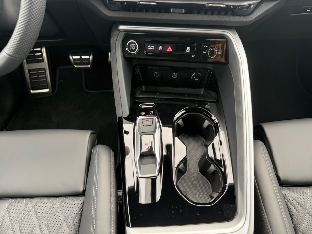 AUDI Q5 e-hybrid quattro 270 kW S-tronic-image-14