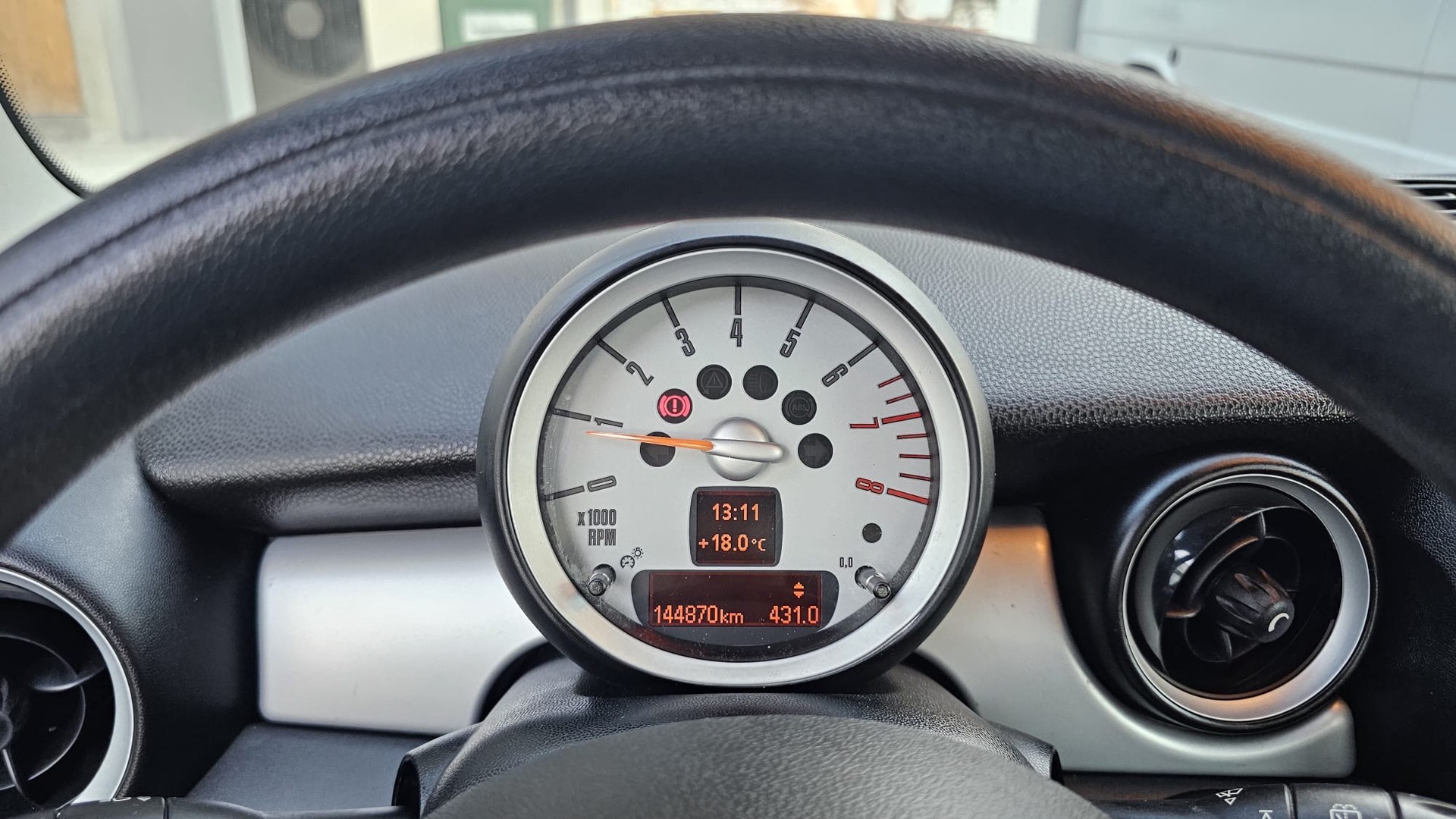 MINI Cooper-image-13