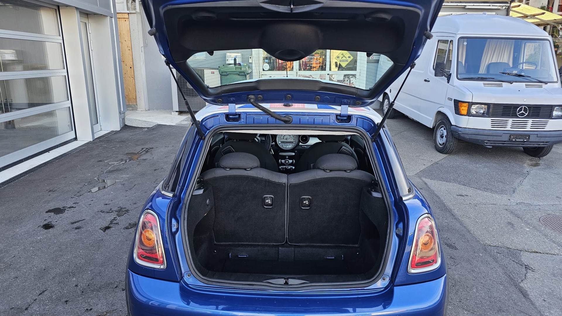 MINI Cooper-image-8