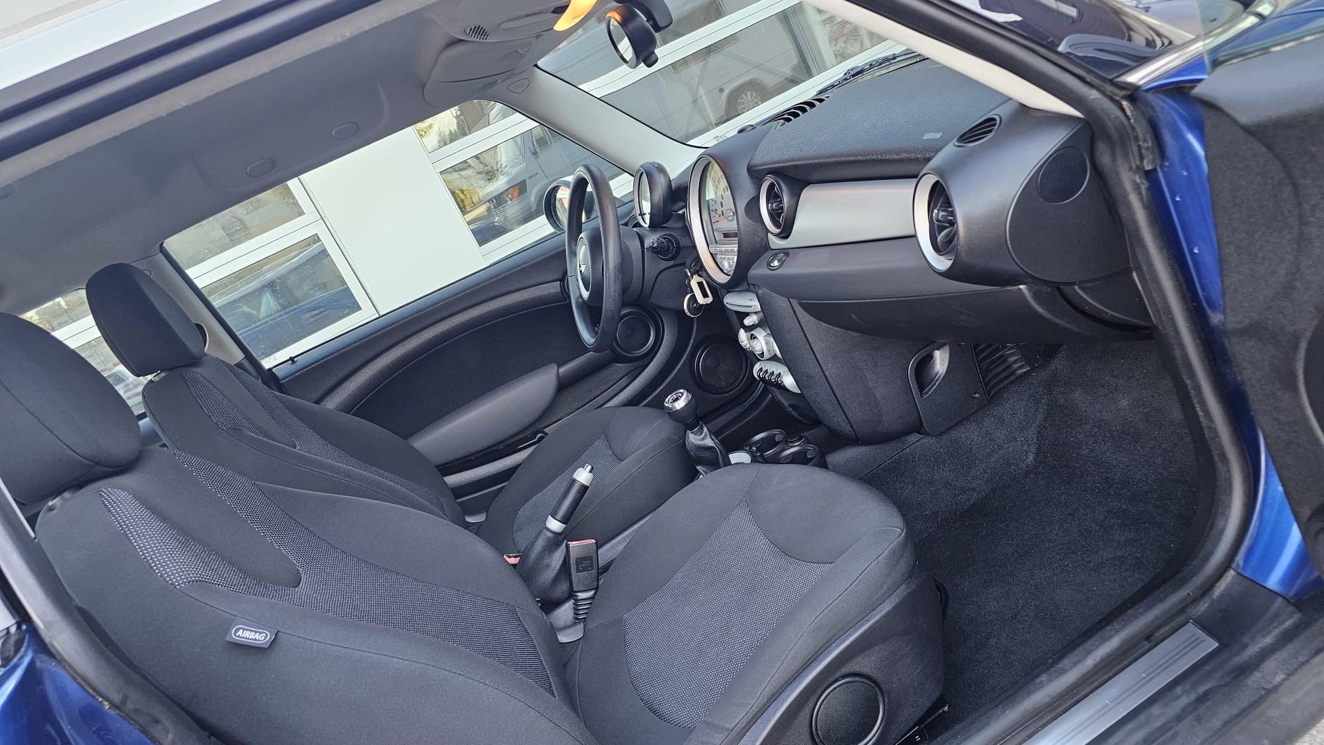 MINI Cooper-image-11