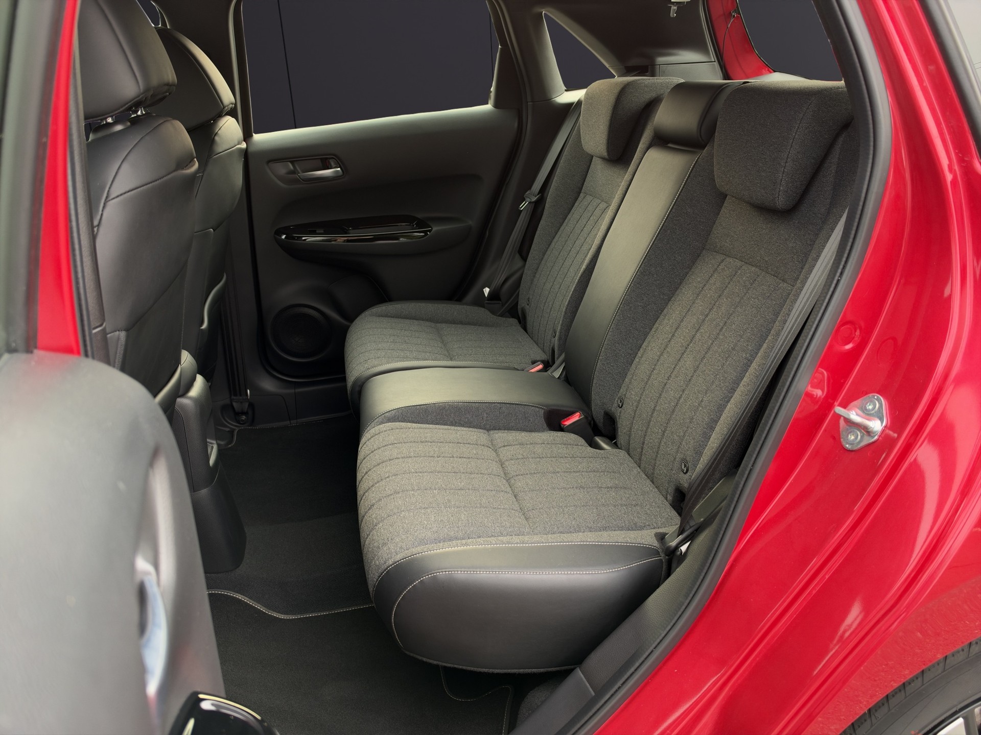 HONDA Jazz 1.5i-MMD Elegance E-CVT-image-12
