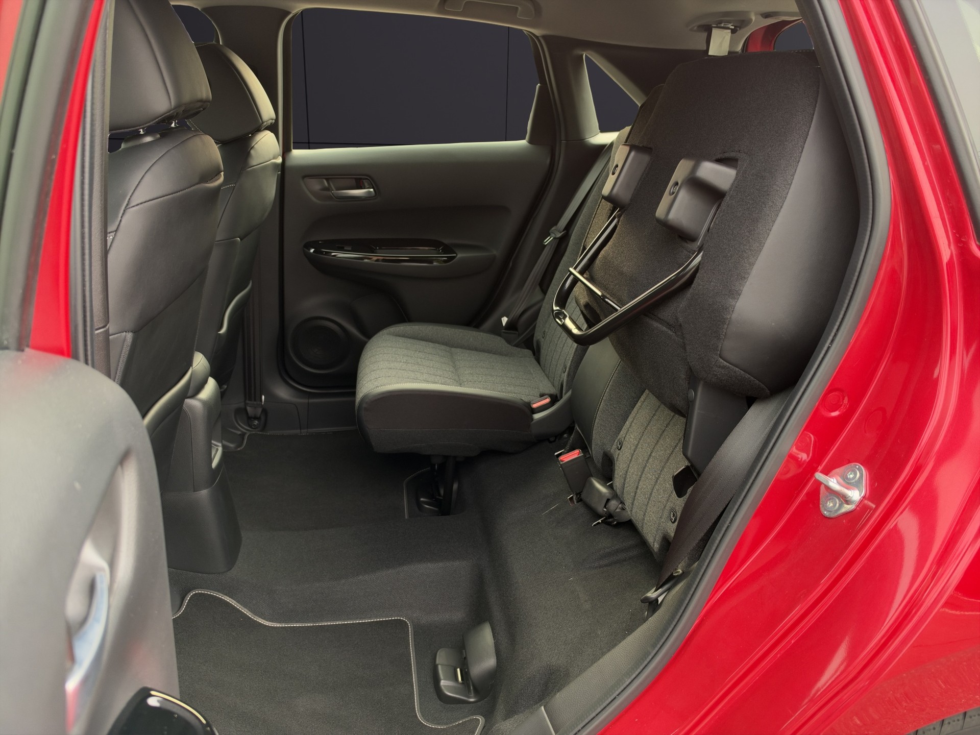 HONDA Jazz 1.5i-MMD Elegance E-CVT-image-13