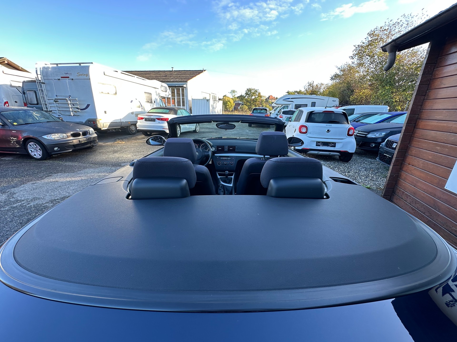 BMW 118i Cabrio-image-22
