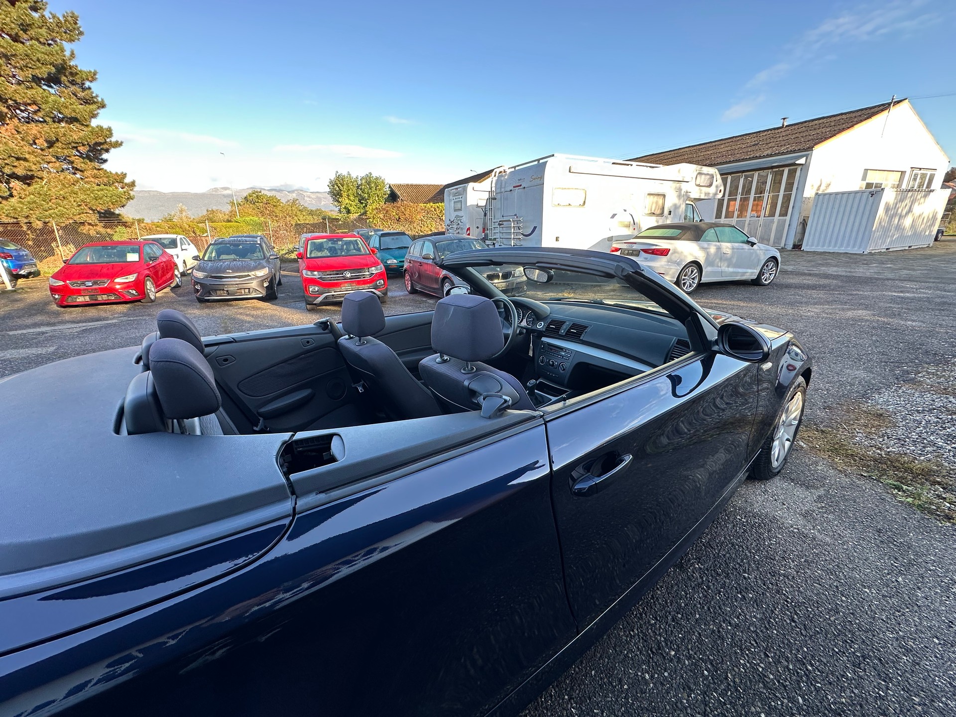 BMW 118i Cabrio-image-24