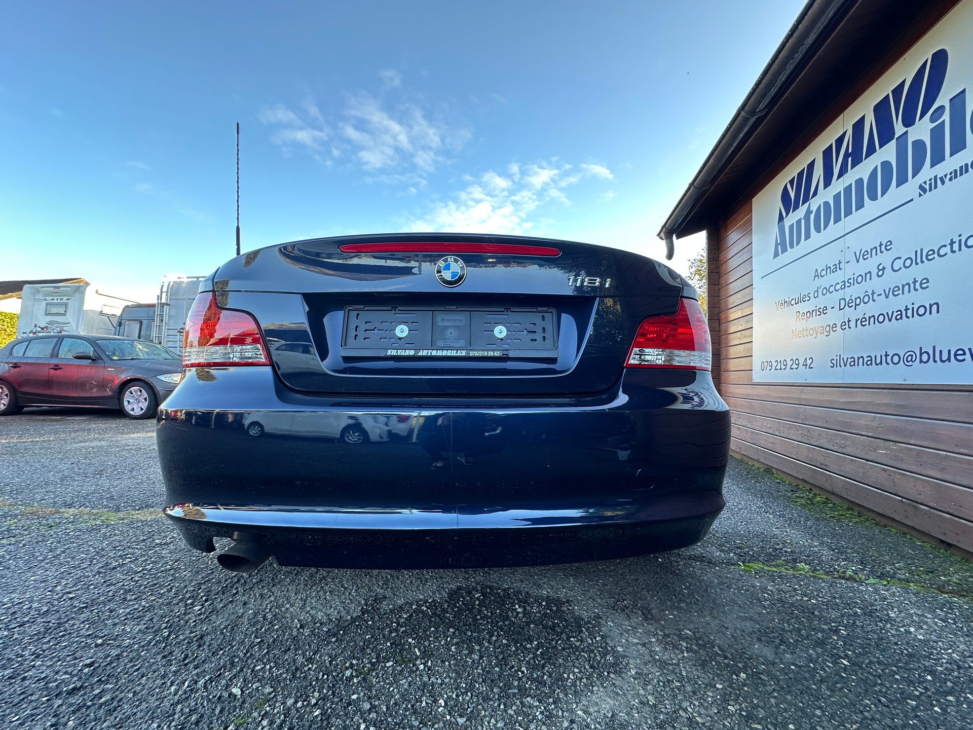 BMW 118i Cabrio-image-8