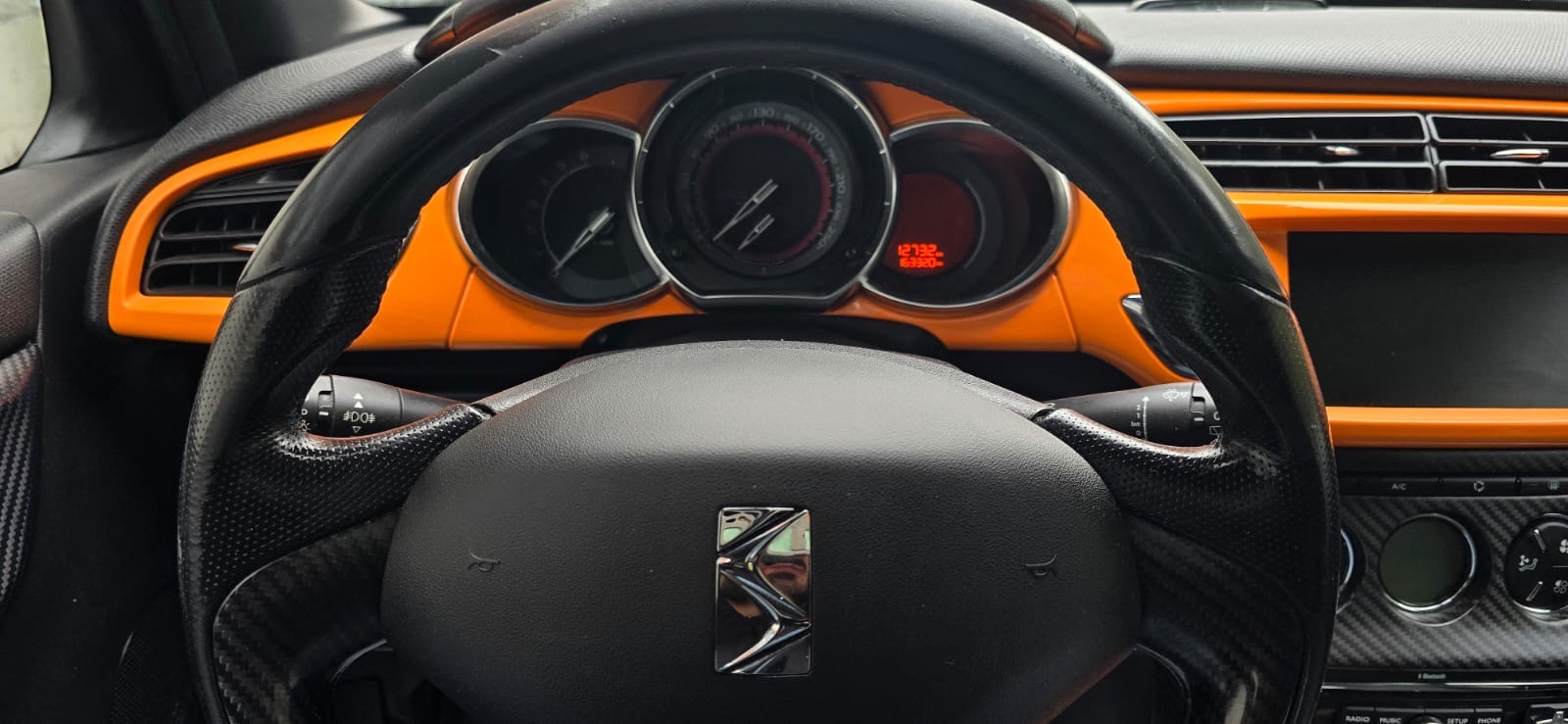 DS AUTOMOBILES DS3 1.6 THP Racing-image-9