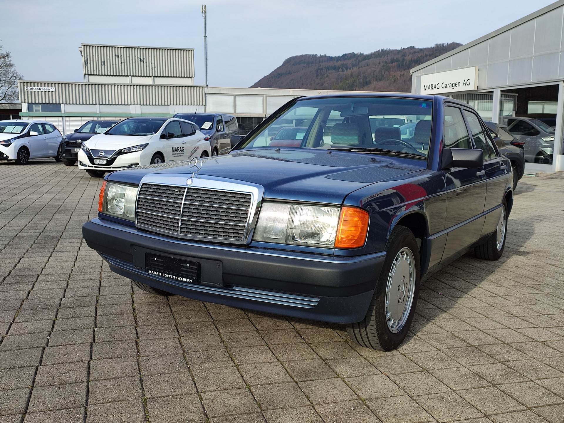 MERCEDES-BENZ 190 E 2.6-image-1