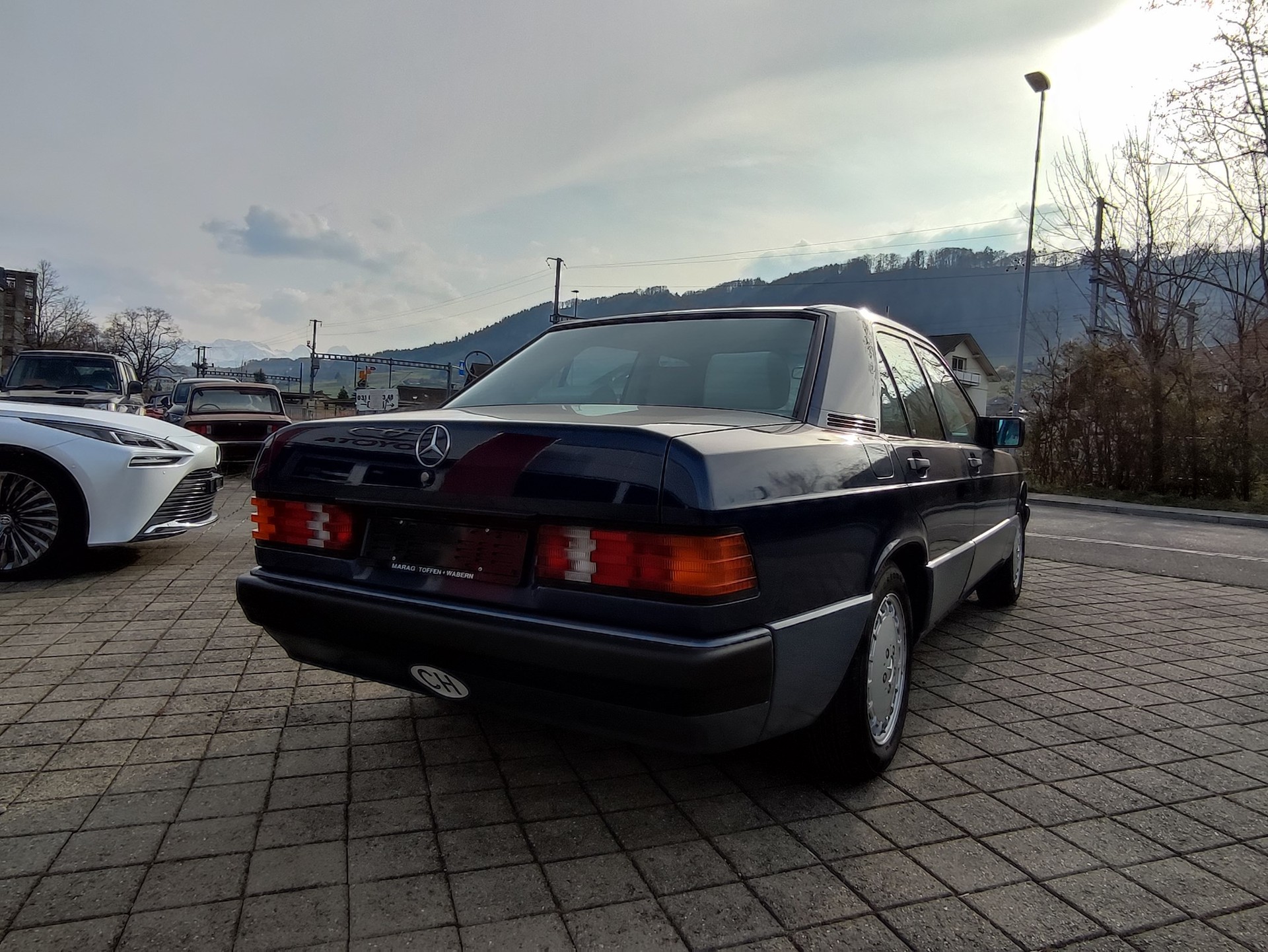 MERCEDES-BENZ 190 E 2.6-image-4