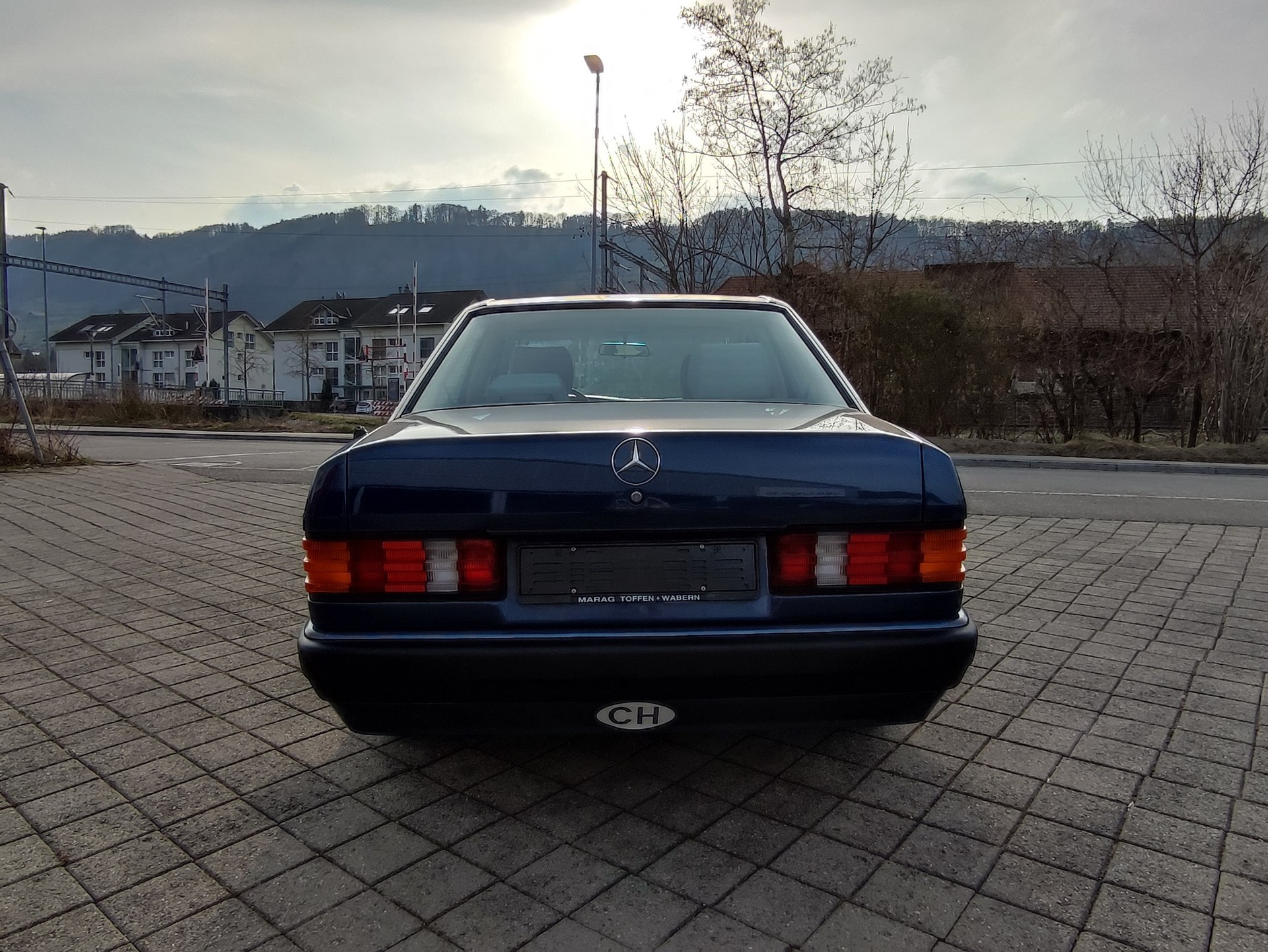 MERCEDES-BENZ 190 E 2.6-image-5
