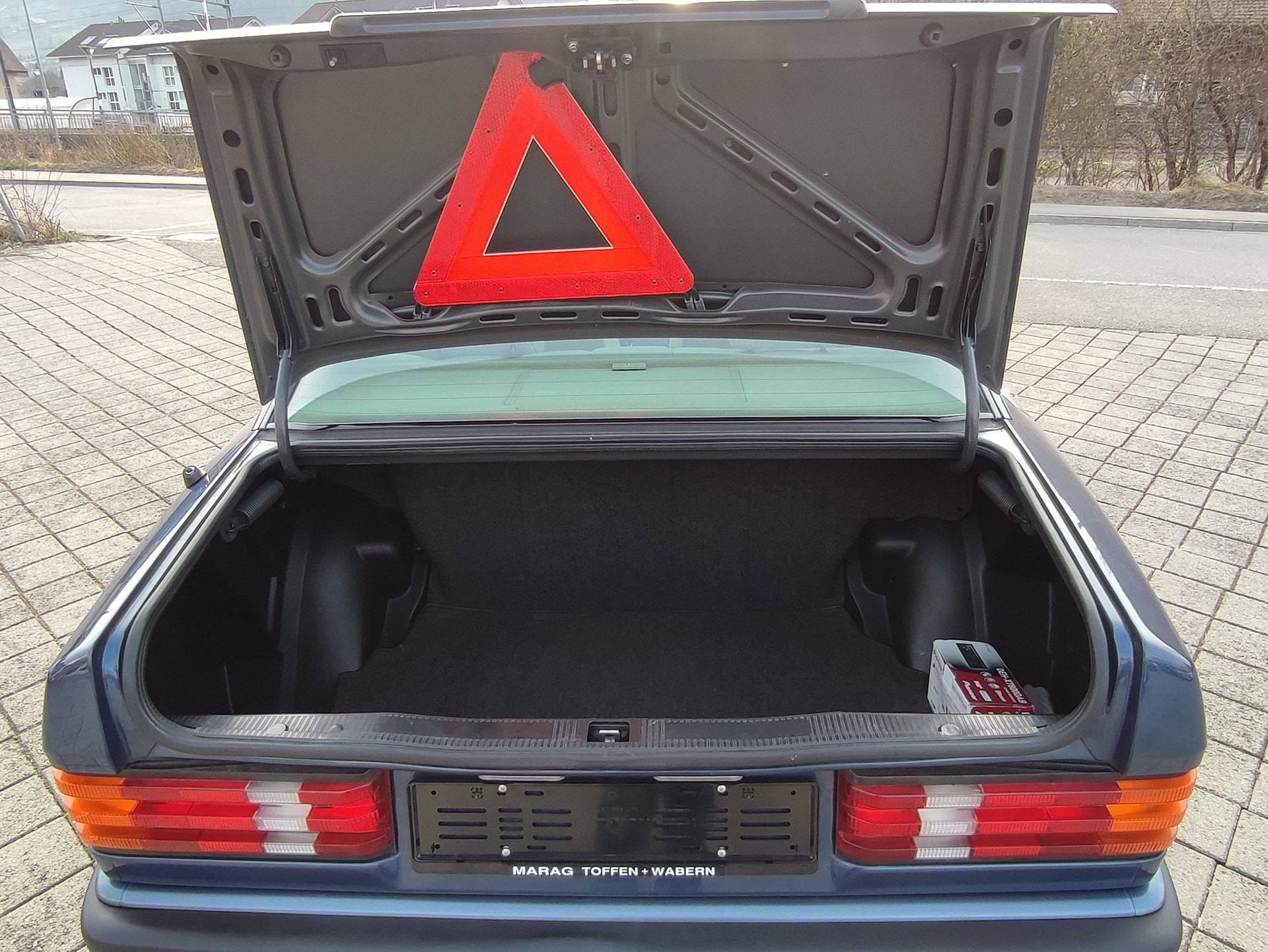 MERCEDES-BENZ 190 E 2.6-image-7