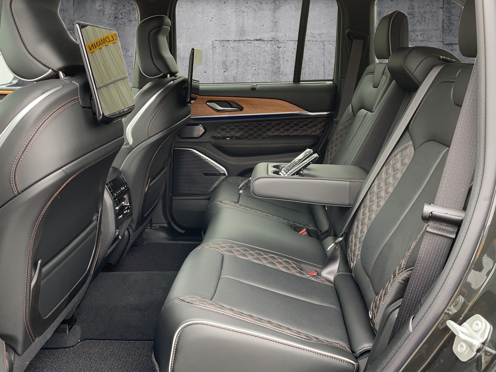 JEEP Grand Cherokee 2.0 Turbo Summit Reserve 4xe-image-13