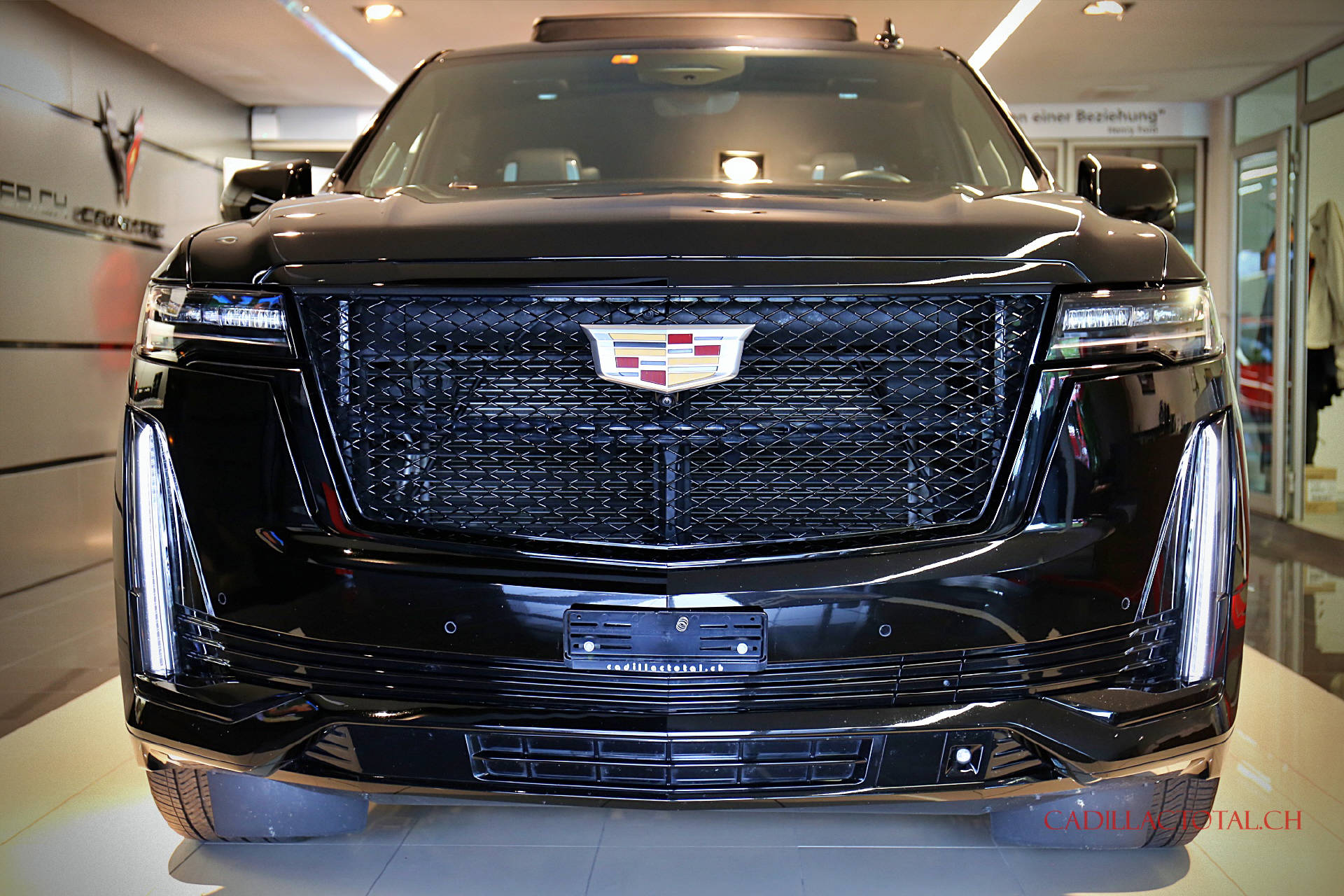 CADILLAC Escalade Sport Platinum 6.2 V8 AWD-showroom-element-1