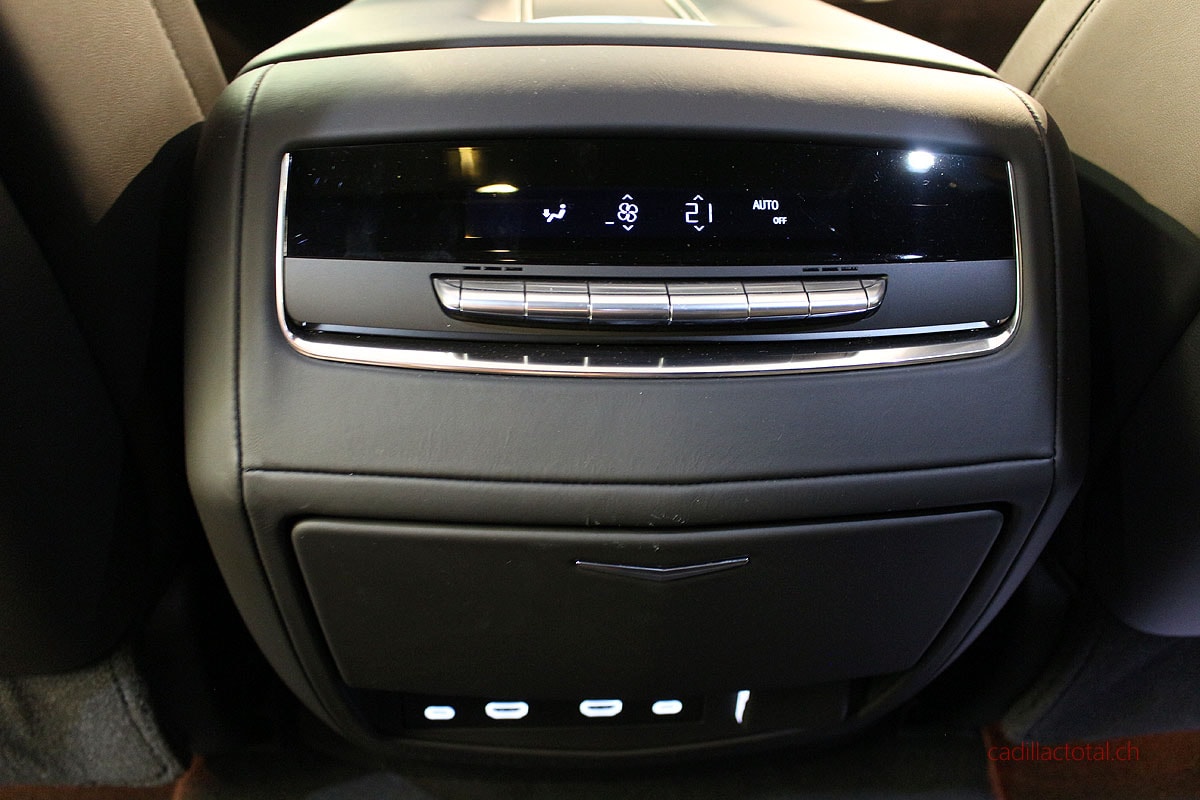 CADILLAC Escalade Sport Platinum 6.2 V8 AWD-image-12