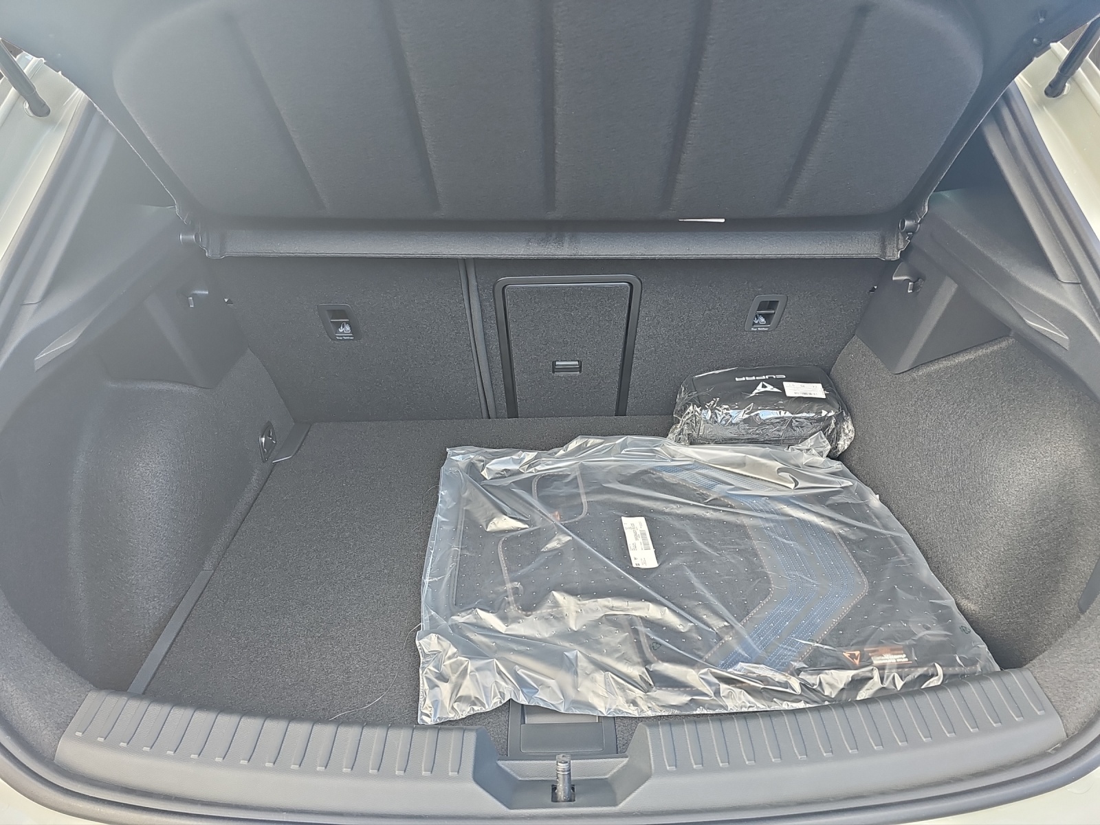 CUPRA LEON 2.0 TSI VZ DSG-image-12