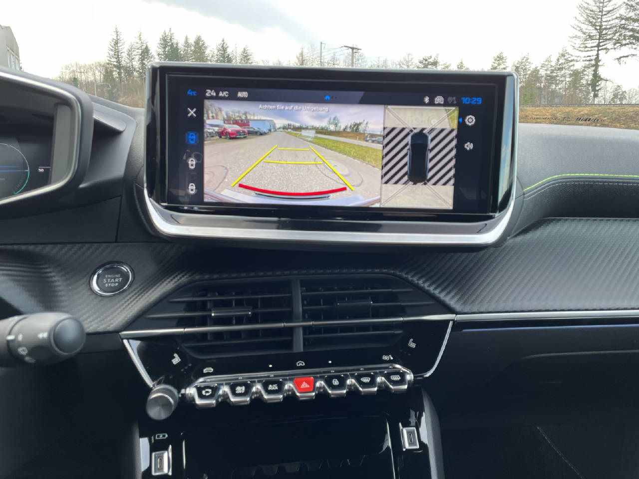 PEUGEOT 2008 1.2 Hybrid GT-image-7