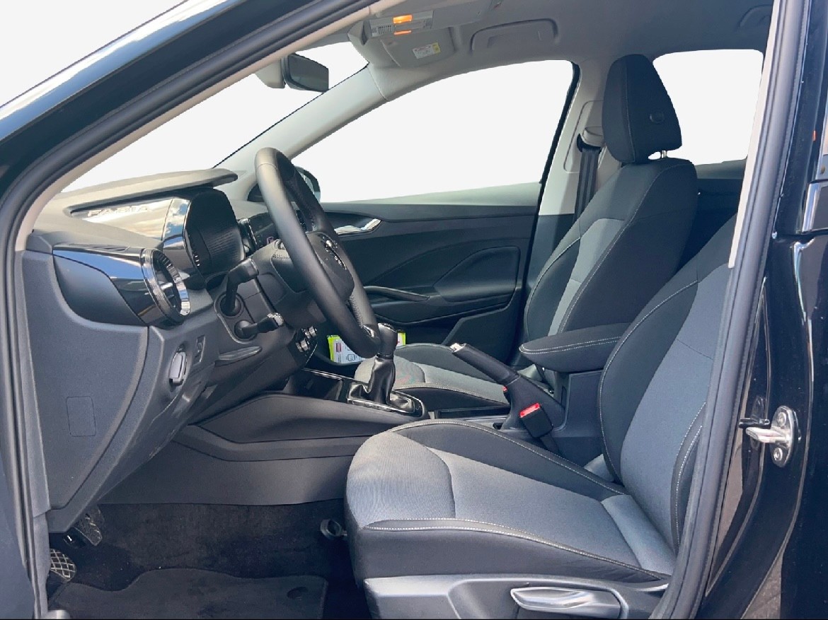 SKODA Fabia 1.0 TSI Ambition-image-6