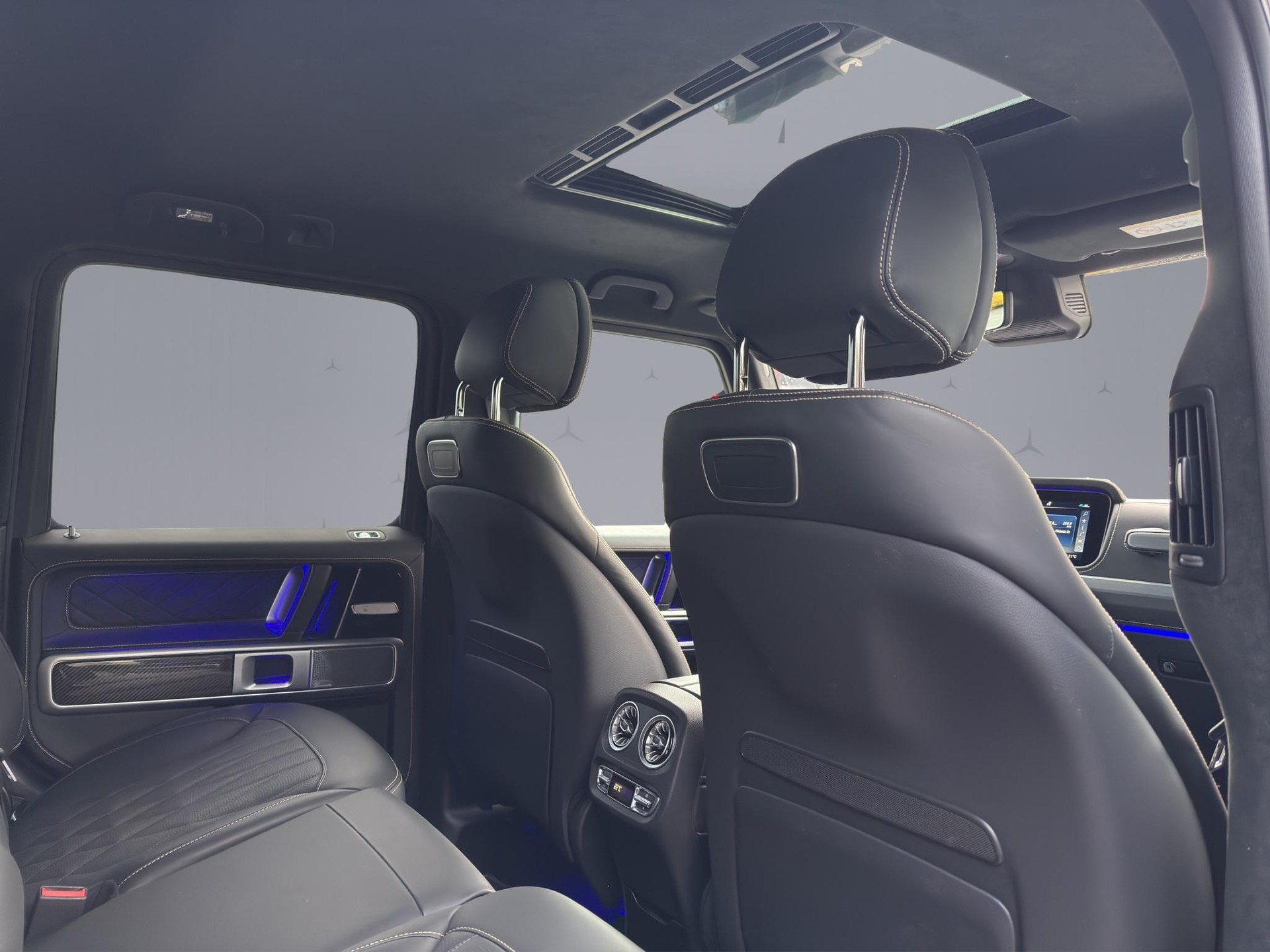 MERCEDES-BENZ G 63 4x42-image-16