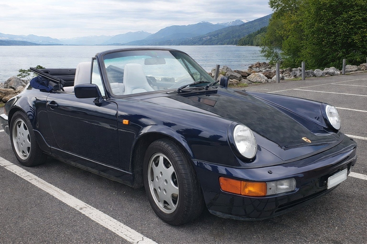 PORSCHE 911 Carrera 2 Cabrio-image-0